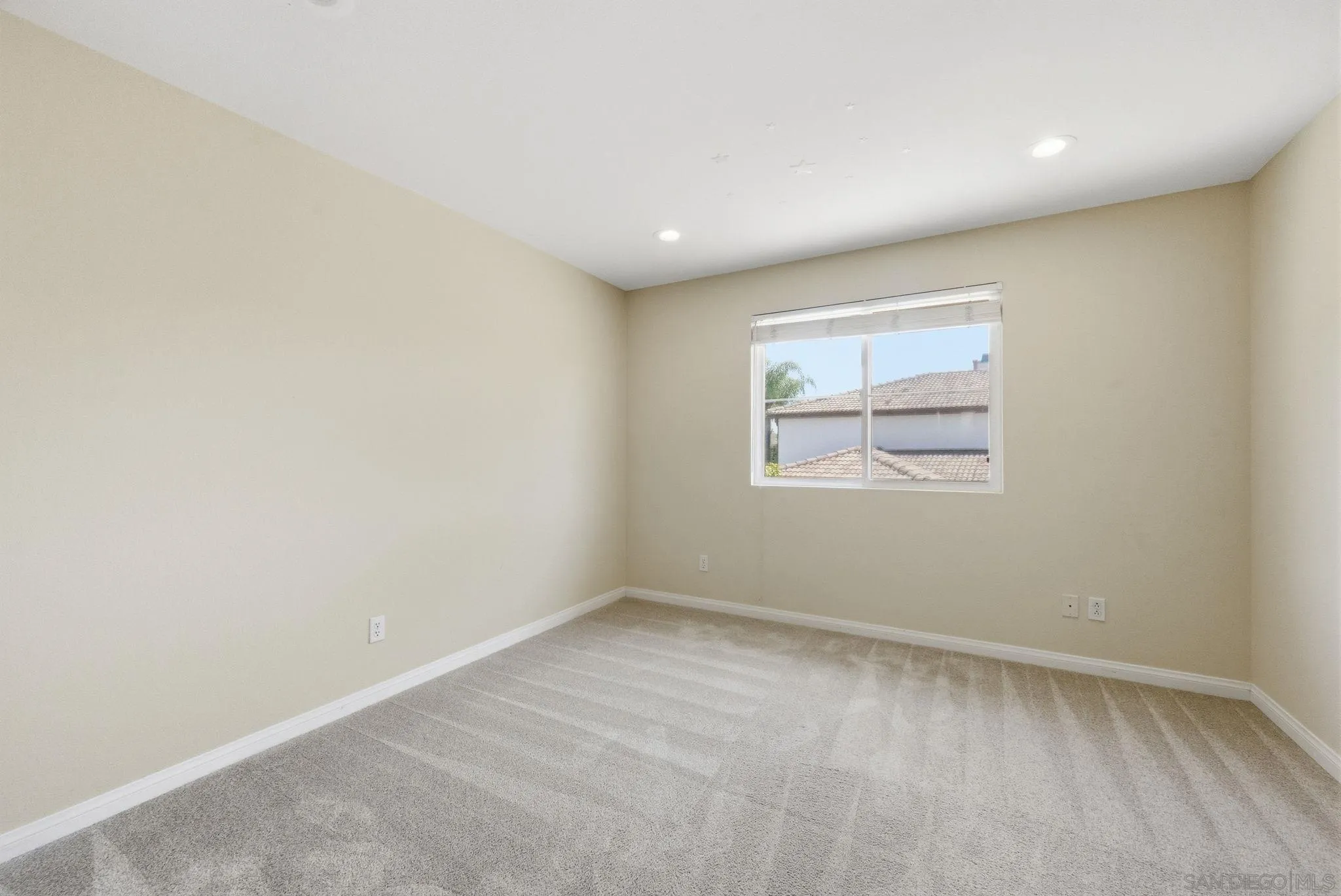 https://cdn.realtyfeed.com/cdn/127/260012522/4d83727d18977bd4f6f1016aac1d08a8.webp
