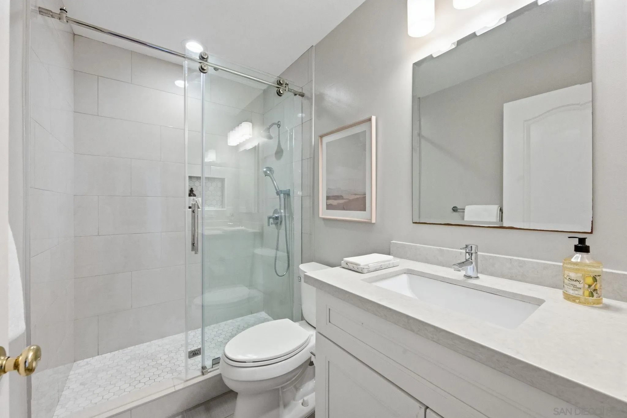 https://cdn.realtyfeed.com/cdn/127/260012522/65de7d0938ee888e8171b155cf10f6d7.webp
