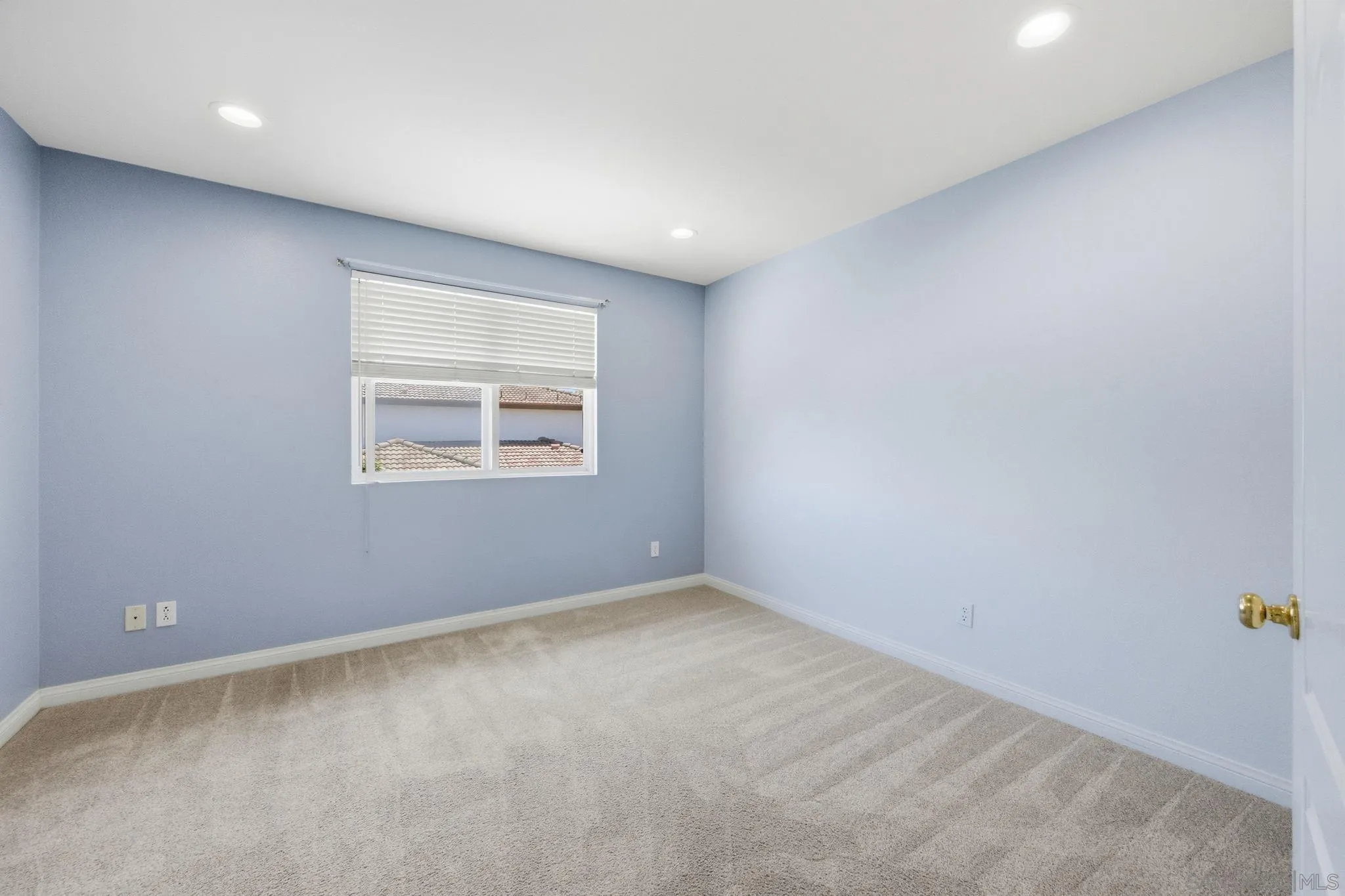 https://cdn.realtyfeed.com/cdn/127/260012522/fbd2fc49e01d21bd6dee333c5614a46a.webp