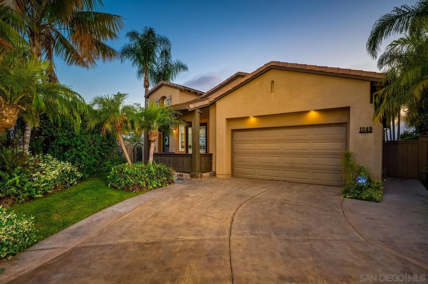 https://cdn.realtyfeed.com/cdn/127/260012523/043b122ec04b9daaec6fd85ed457ea22.webp