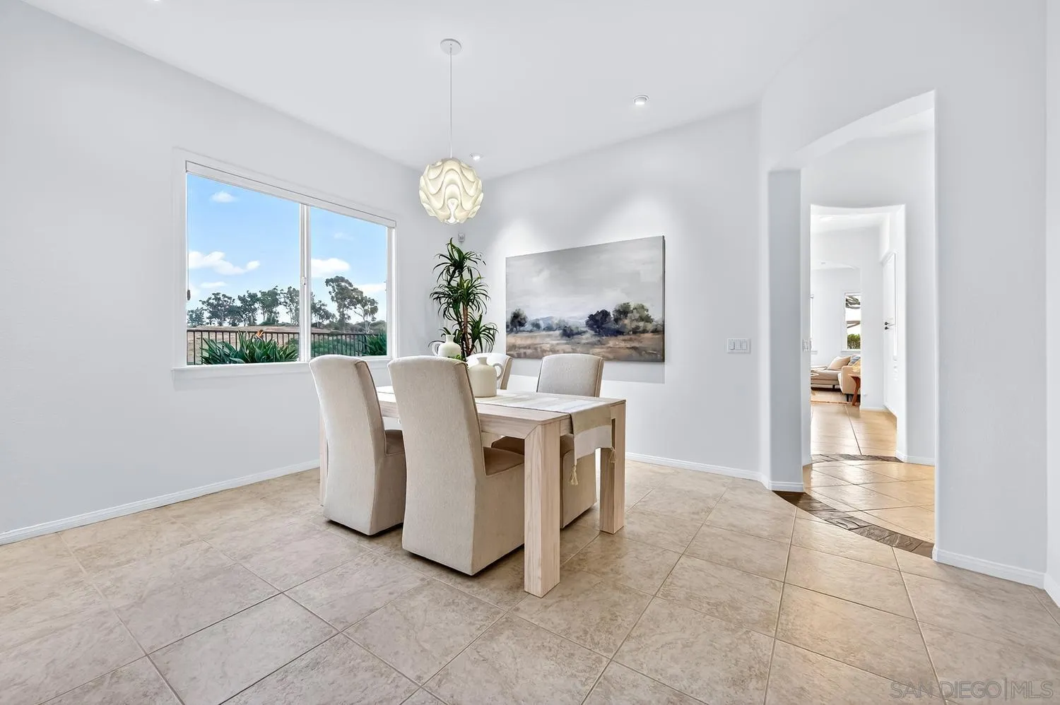 https://cdn.realtyfeed.com/cdn/127/260012523/11b6215a275ce23c5d8b70646da9f3c6.webp