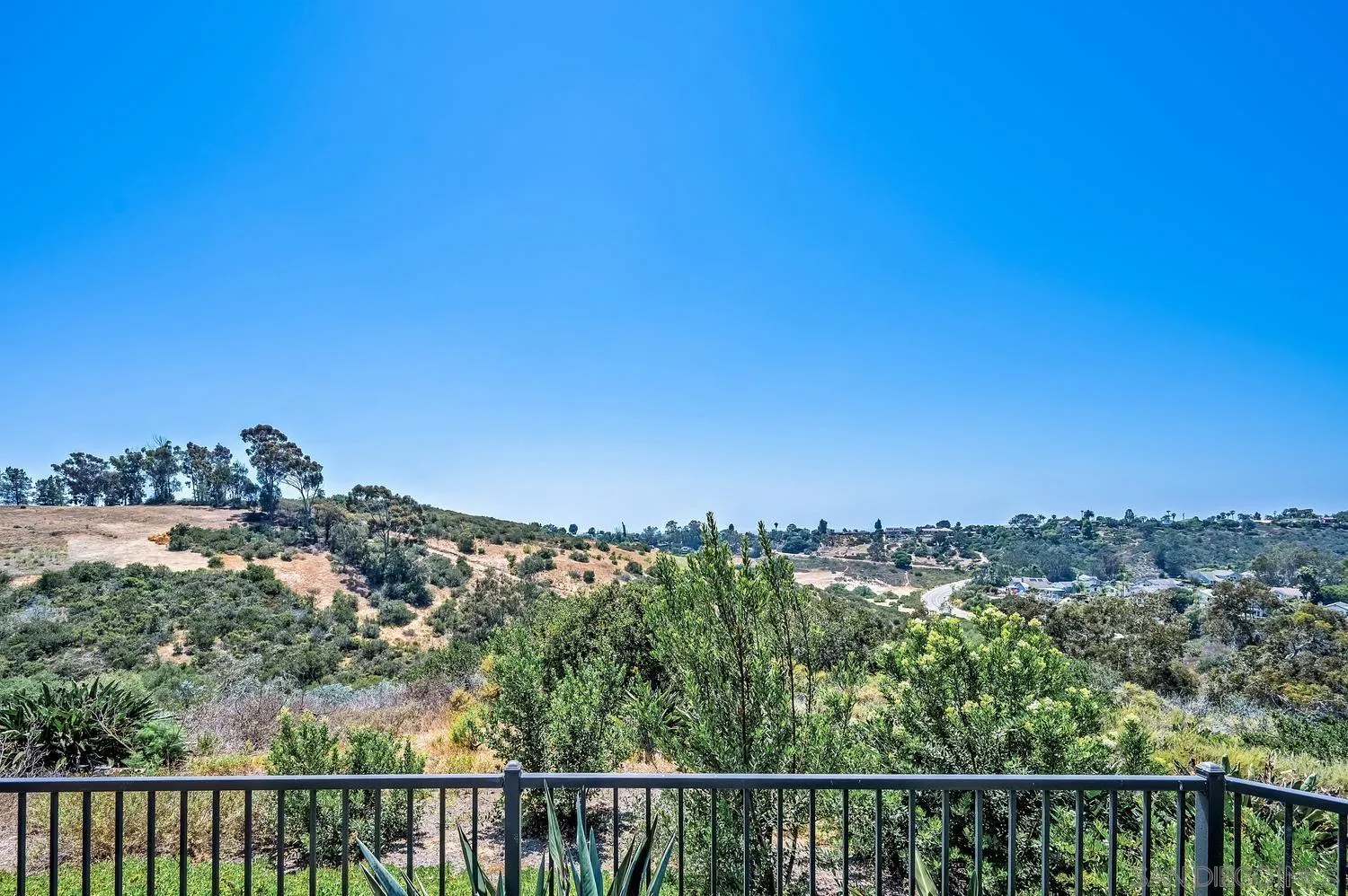 https://cdn.realtyfeed.com/cdn/127/260012523/1a0bcc5e4612f82cfdbfead664bea851.webp