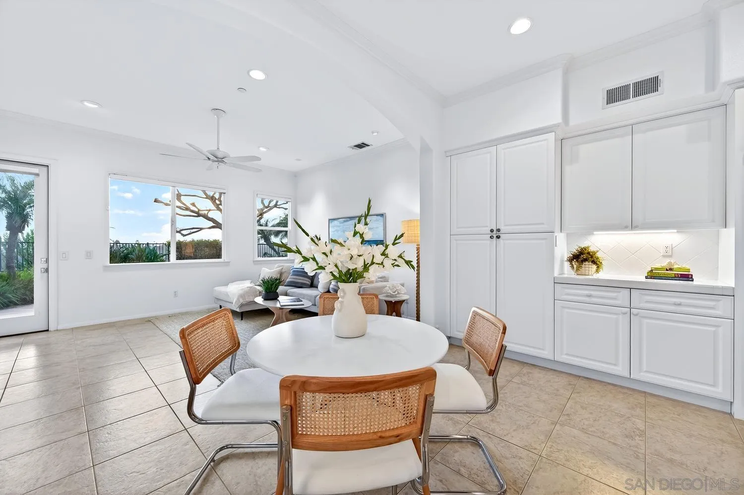 https://cdn.realtyfeed.com/cdn/127/260012523/7a214bc6dfba6c27be5842704d0991bd.webp
