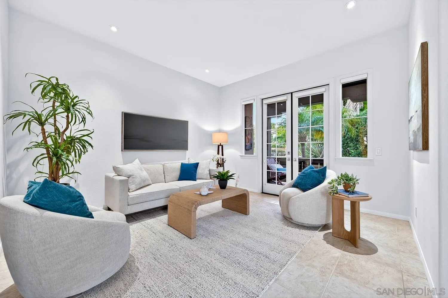 https://cdn.realtyfeed.com/cdn/127/260012523/bae09ab3272375365dce4fb5dc5b467f.webp
