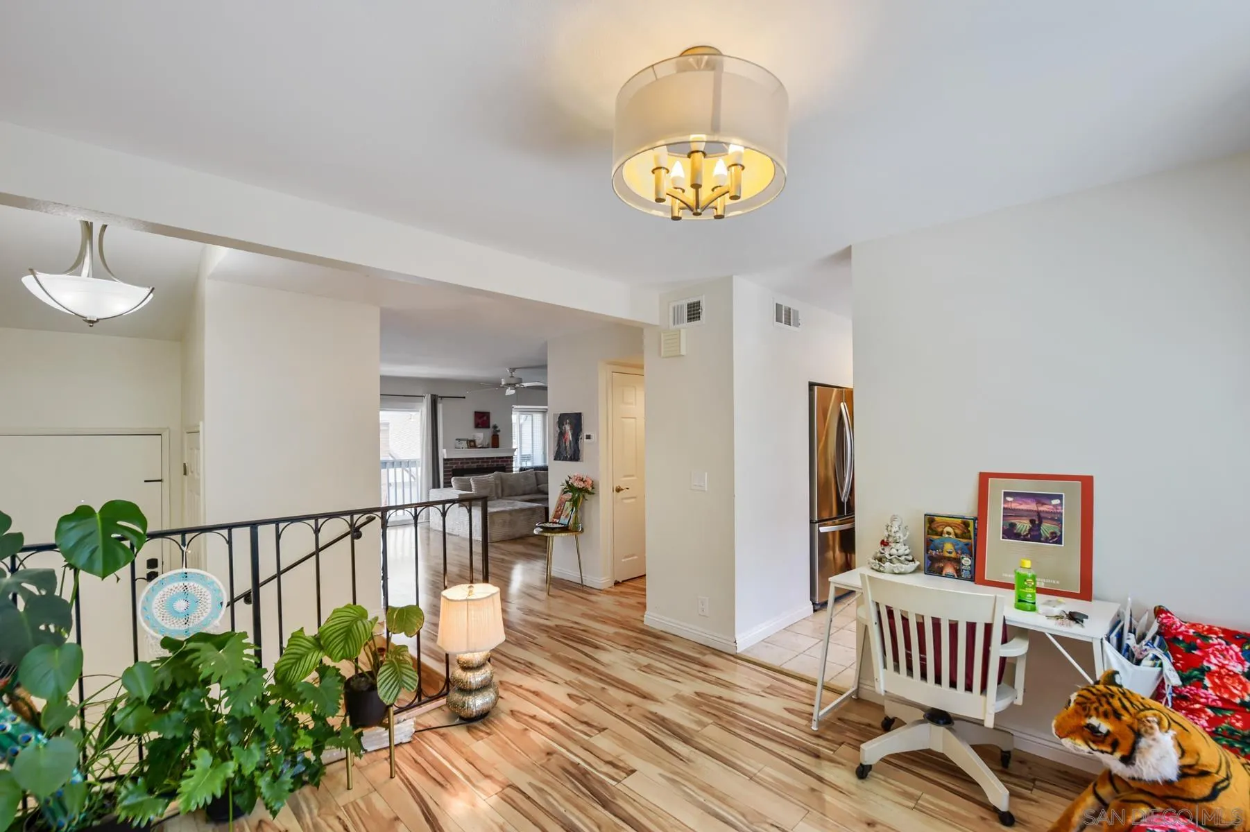https://cdn.realtyfeed.com/cdn/127/260012525/21c29dffc5f7d05431219ddae1931ef6.webp
