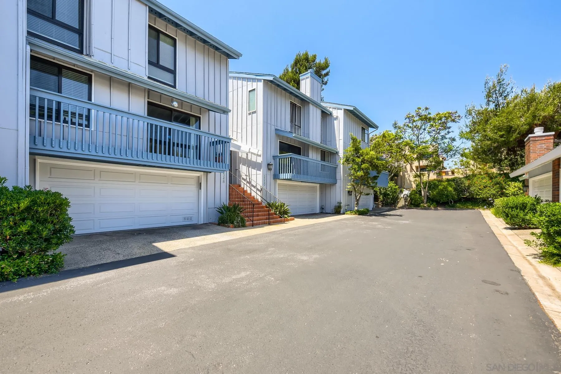 https://cdn.realtyfeed.com/cdn/127/260012525/9a4be1f72bfdb30adaeb166539690dd9.webp