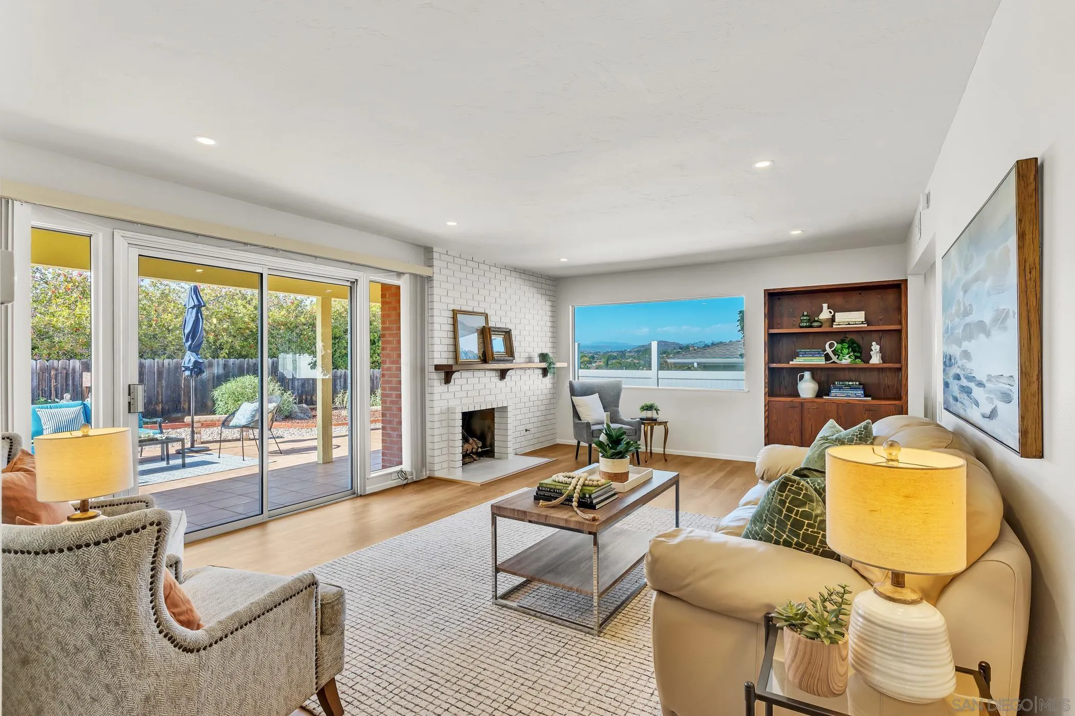 https://cdn.realtyfeed.com/cdn/127/260012526/3a663cf381e781392d54da938eda794f.webp