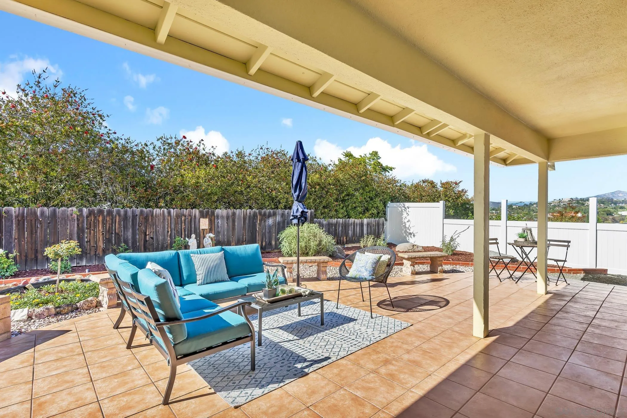 https://cdn.realtyfeed.com/cdn/127/260012526/559860a24954ffbec8b3152a04f8699a.webp