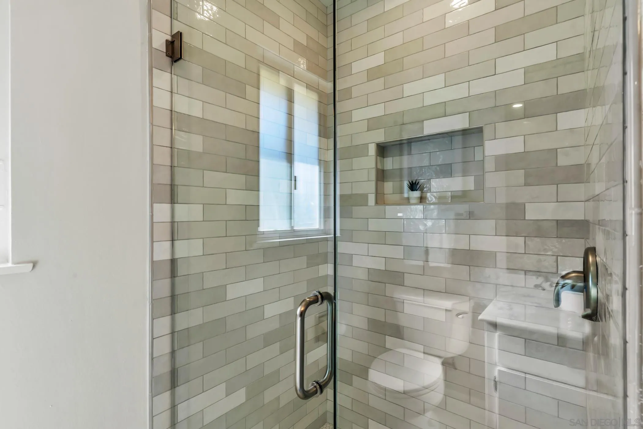 https://cdn.realtyfeed.com/cdn/127/260012526/60904a92dff4c3023a101433eb7aa06b.webp