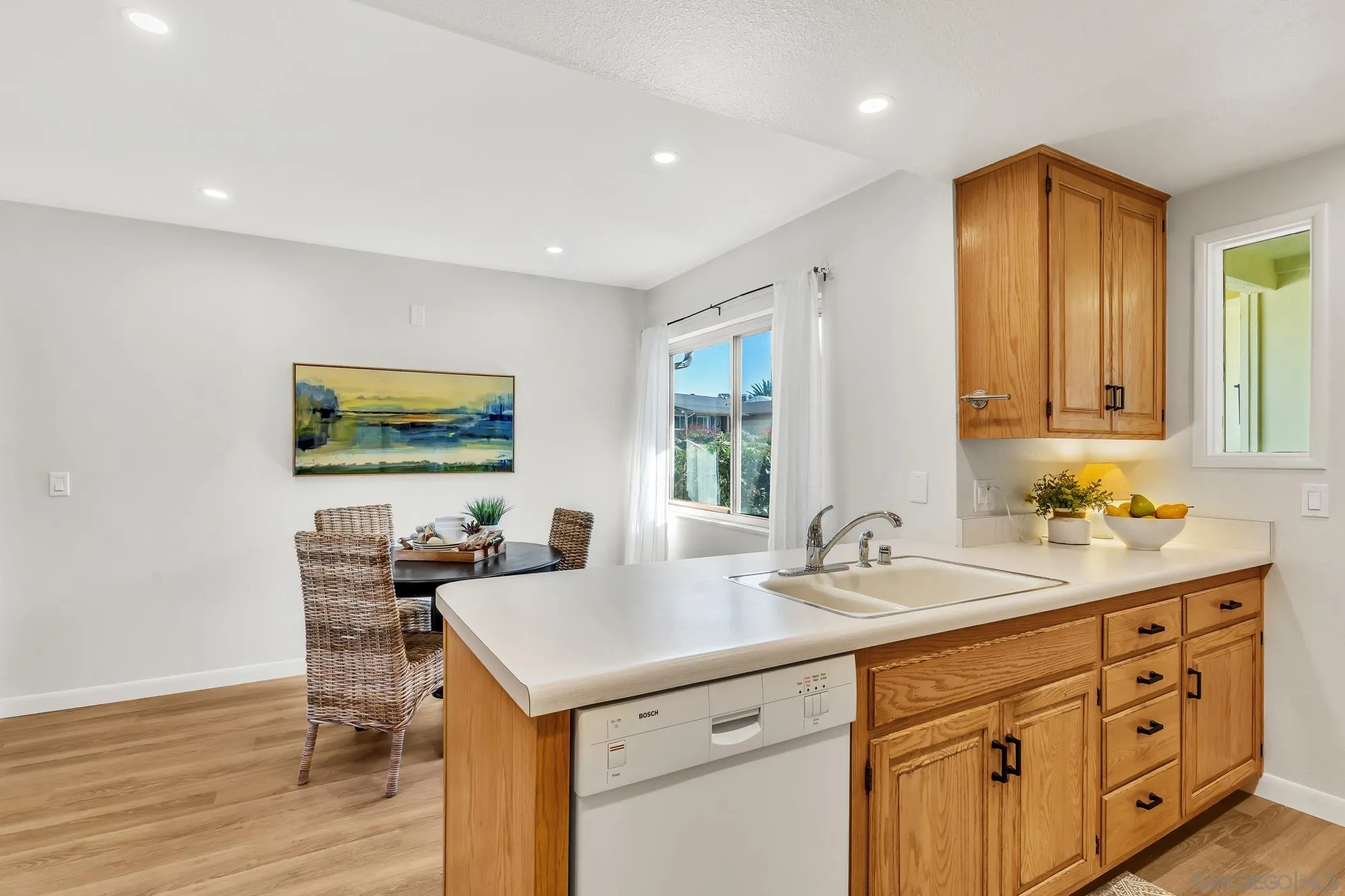 https://cdn.realtyfeed.com/cdn/127/260012526/77722b182eb83403dd7c828c44b99a4a.webp