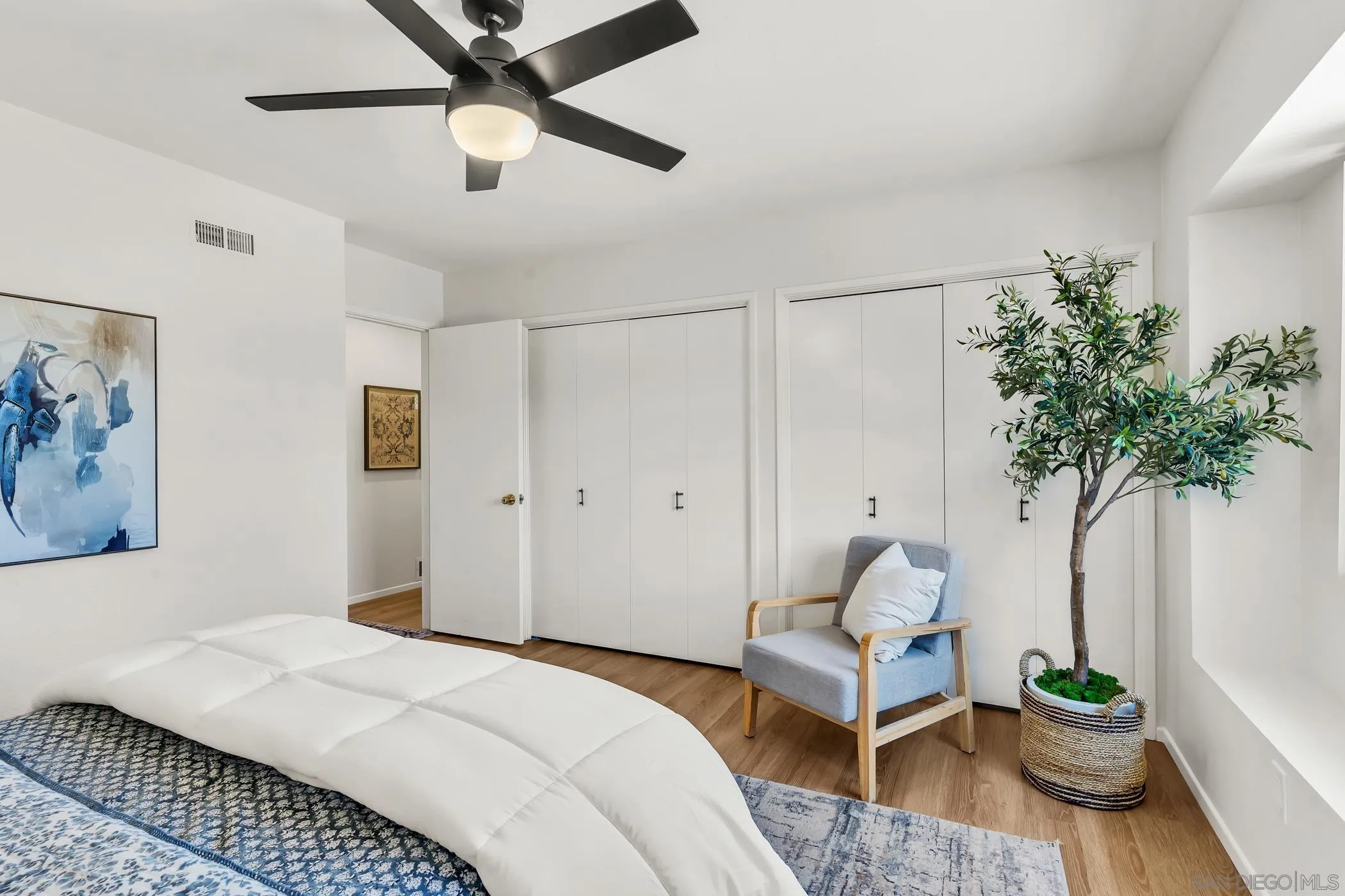 https://cdn.realtyfeed.com/cdn/127/260012526/b6f50f1a6580d15e07c63873c48ca12a.webp