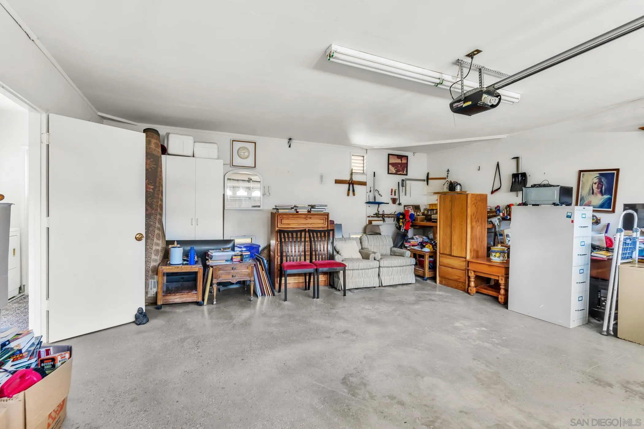 https://cdn.realtyfeed.com/cdn/127/260012526/d596e40943084af4b25251feff9b8e19.webp