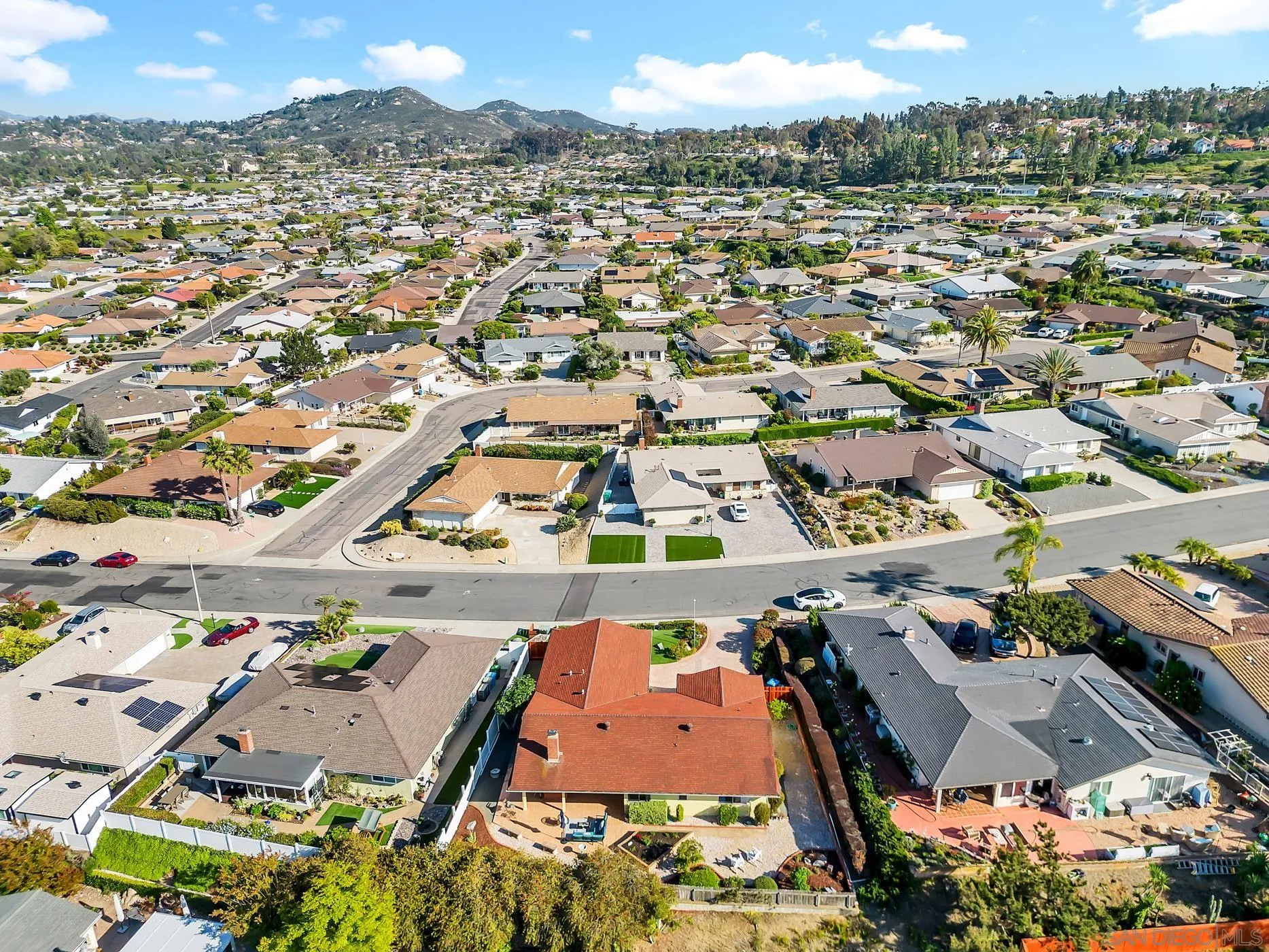 https://cdn.realtyfeed.com/cdn/127/260012526/e39abd97f48a86264c56f0c5f598db43.webp