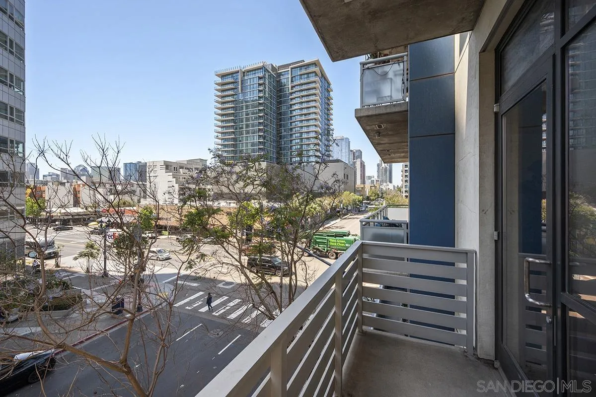https://cdn.realtyfeed.com/cdn/127/260012529/295d4ac2030b0a575e52d94e93c87d5c.webp