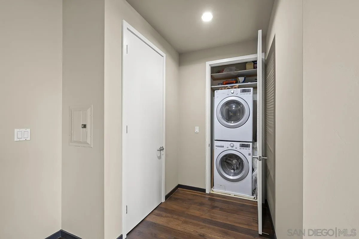 https://cdn.realtyfeed.com/cdn/127/260012529/ec7f6a2e49257f80d51d6628c770c720.webp