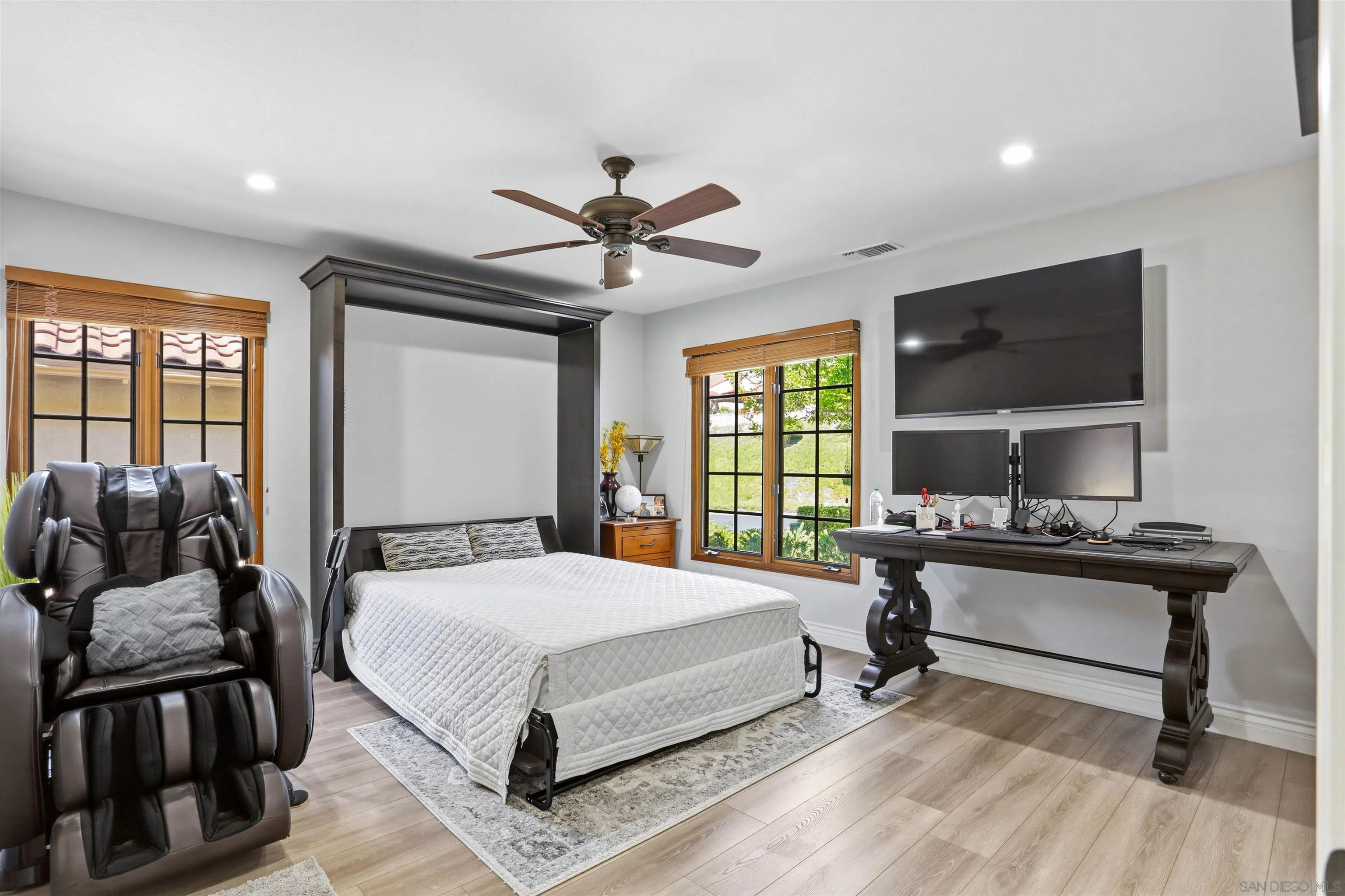 https://cdn.realtyfeed.com/cdn/127/260012530/0bf3c4e14ef9c1b4deac0911965e4734.webp