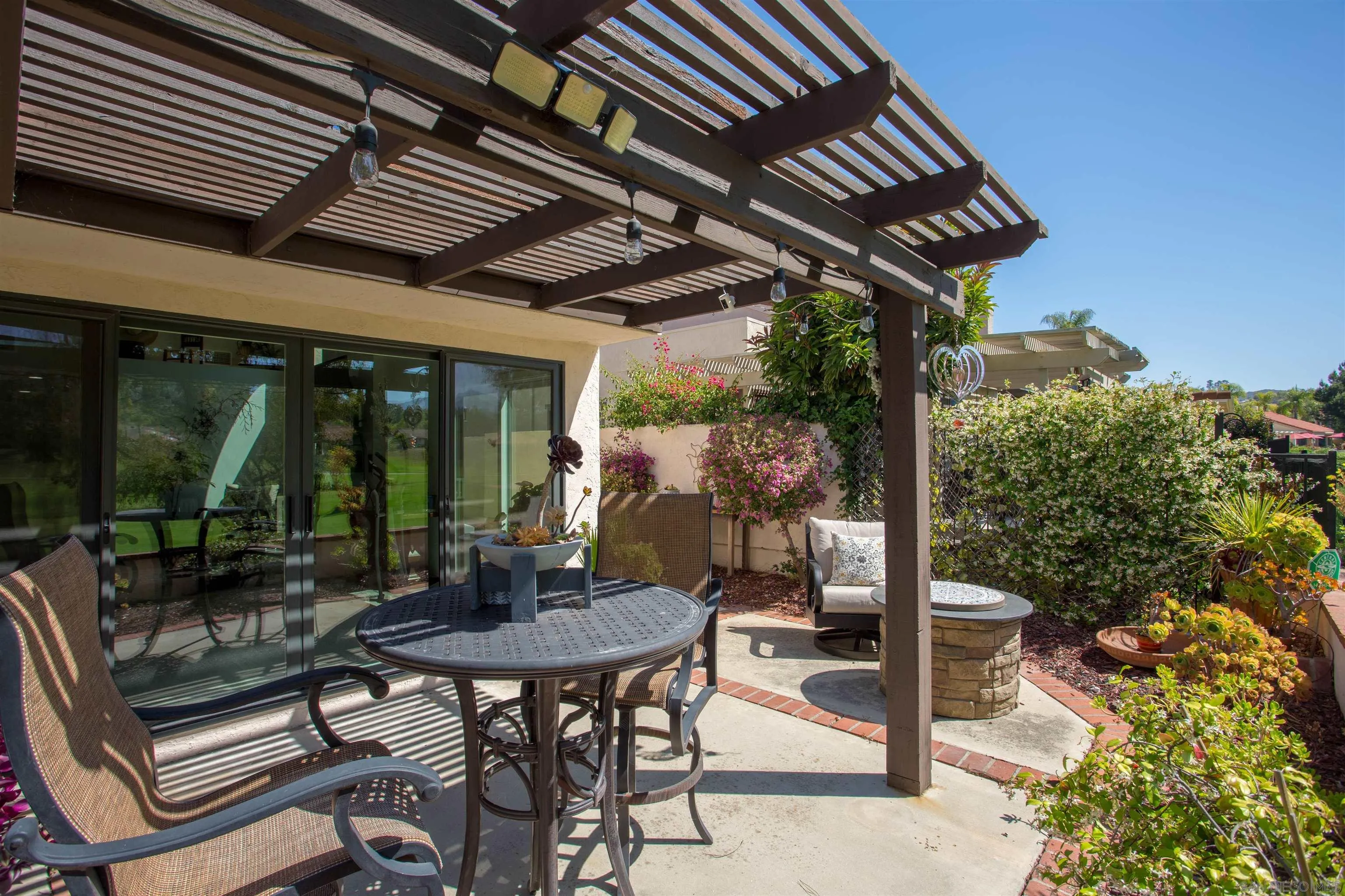 https://cdn.realtyfeed.com/cdn/127/260012530/4d7dae853cc0058e633006f47d8fe4d2.webp
