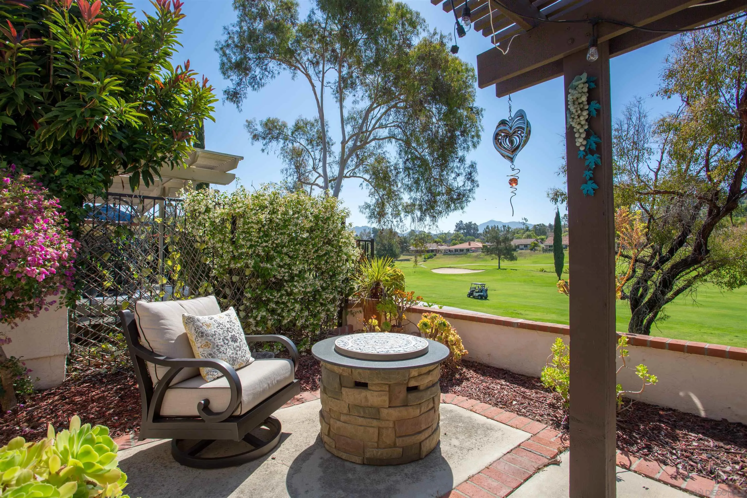 https://cdn.realtyfeed.com/cdn/127/260012530/86c8932f071fc7d55a7ab1f4df0c6c8d.webp