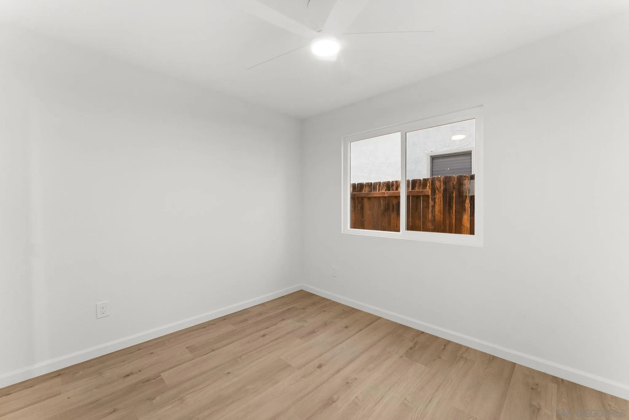 https://cdn.realtyfeed.com/cdn/127/260012531/226758b8e64daf695bd221631a5fa33e.webp