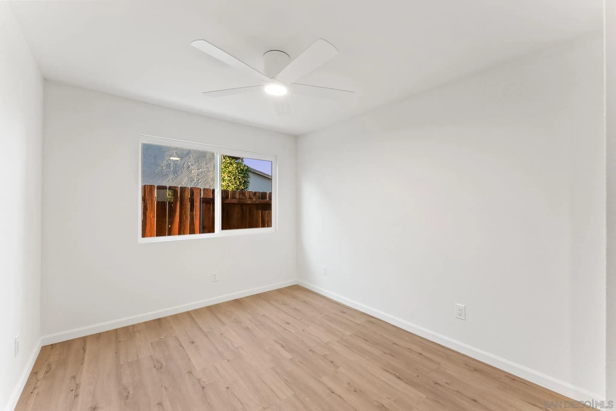 https://cdn.realtyfeed.com/cdn/127/260012531/7d2a78ac3945670e59c71c975420c8e4.webp