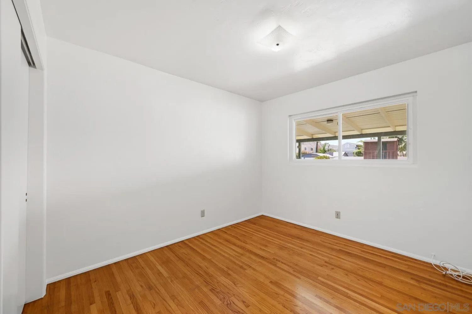 https://cdn.realtyfeed.com/cdn/127/260012532/057f2c7dda4abd359f9845d14998d825.webp