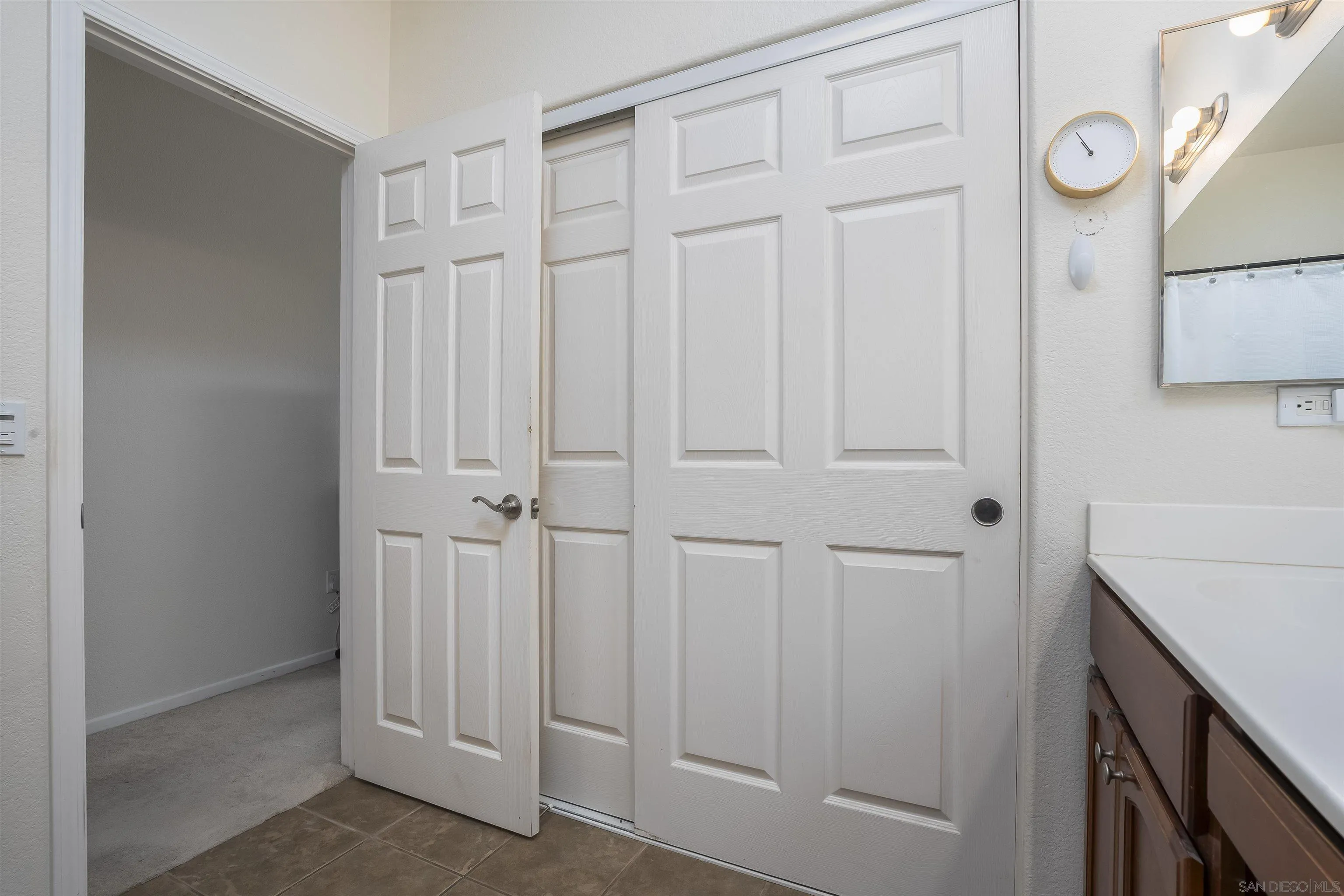 Photo #13: 260012535 Listing: Photo #13