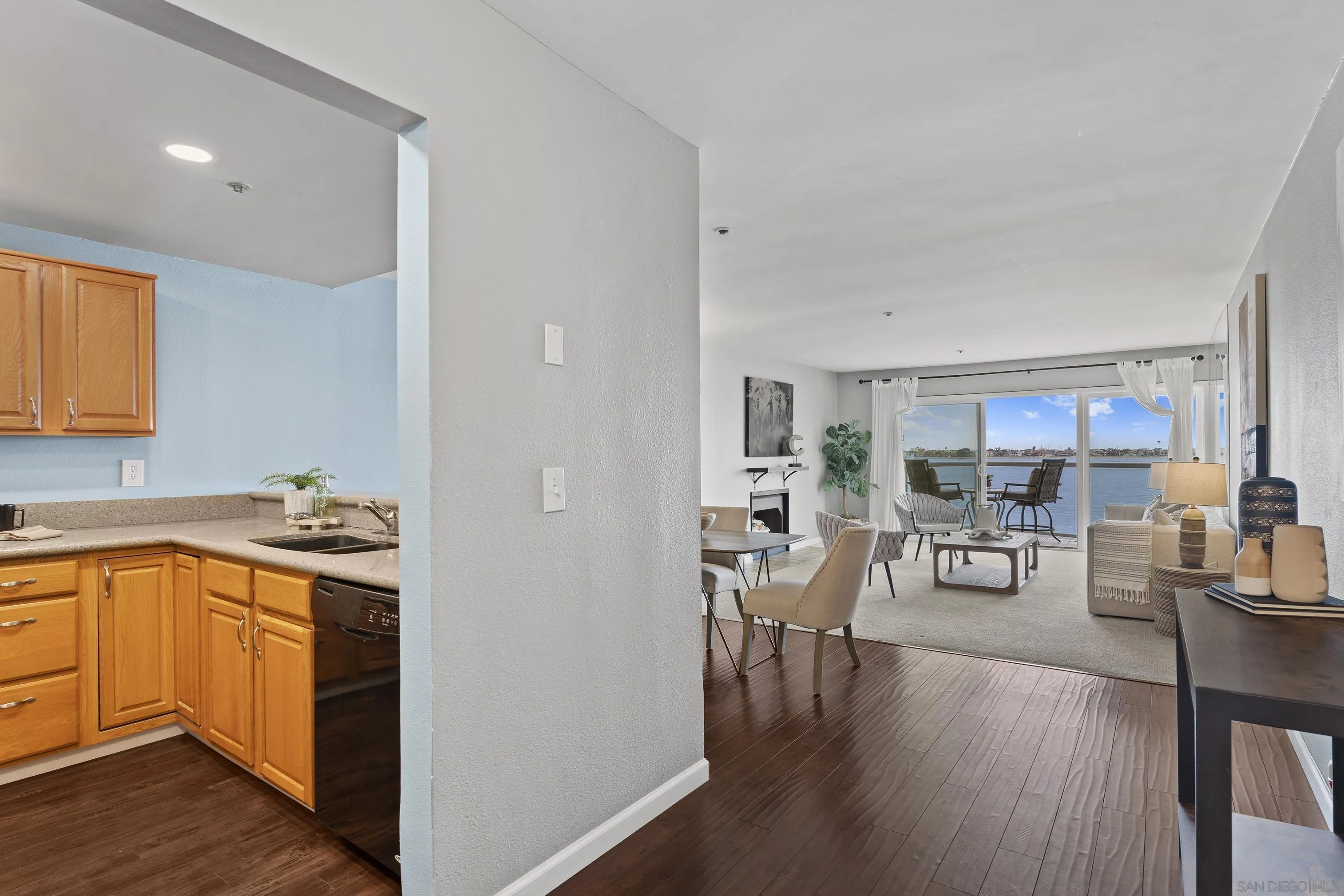 Photo #14: 260012536 Listing: Photo #14