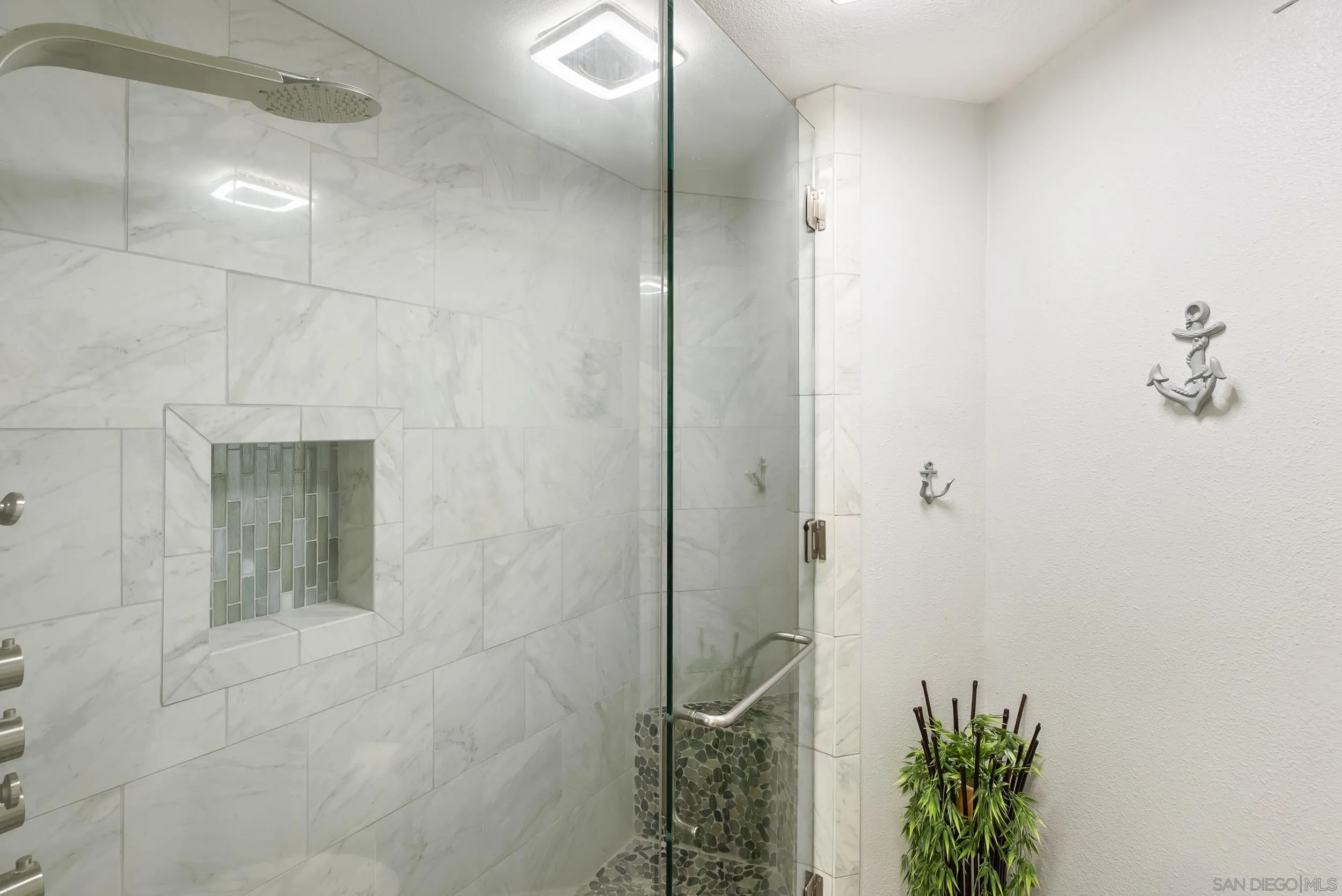 Photo #22: 260012537 Listing: Photo #22