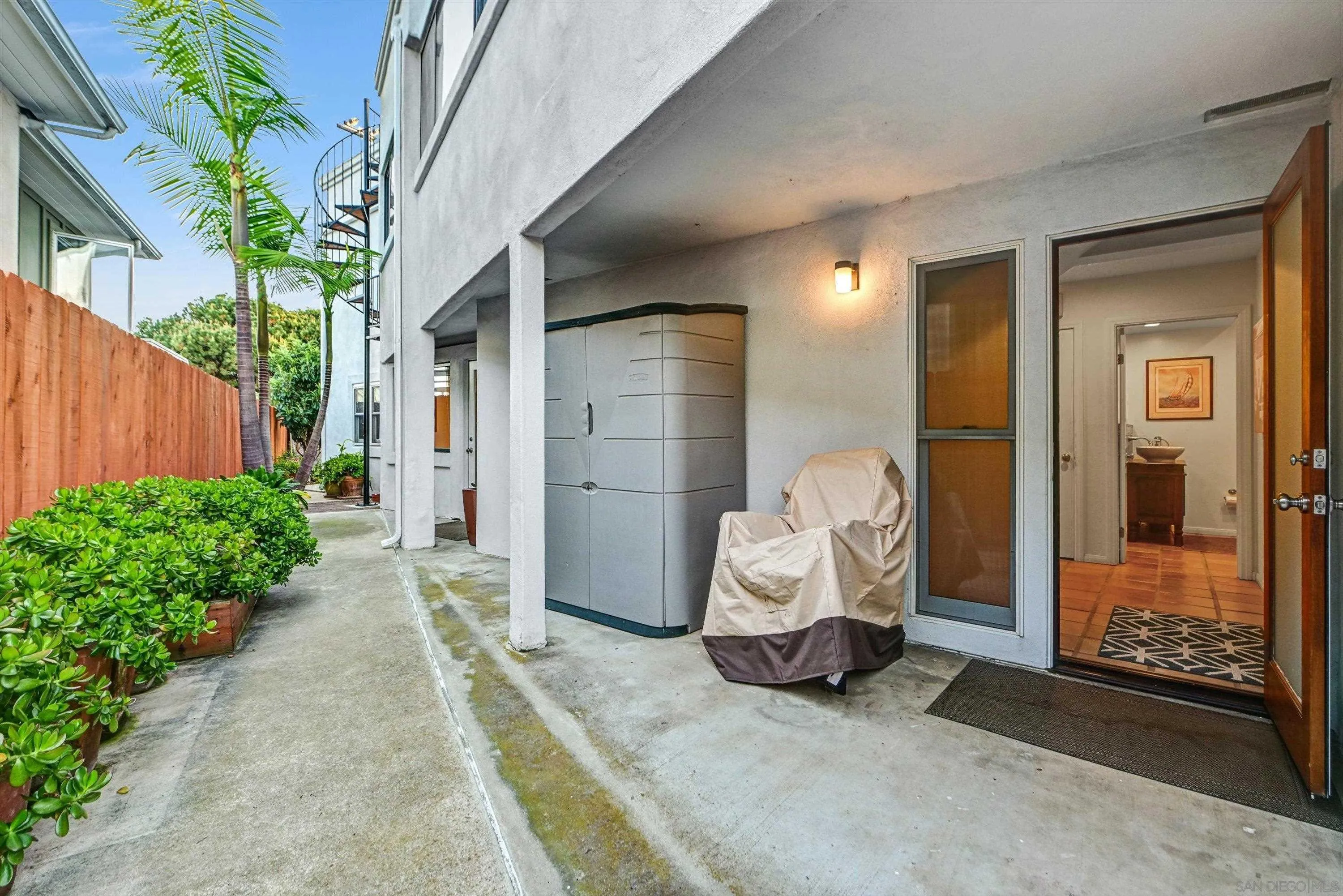 https://cdn.realtyfeed.com/cdn/127/260012538/2fd0bb186a91bde0948a6e4dbd22c538.webp