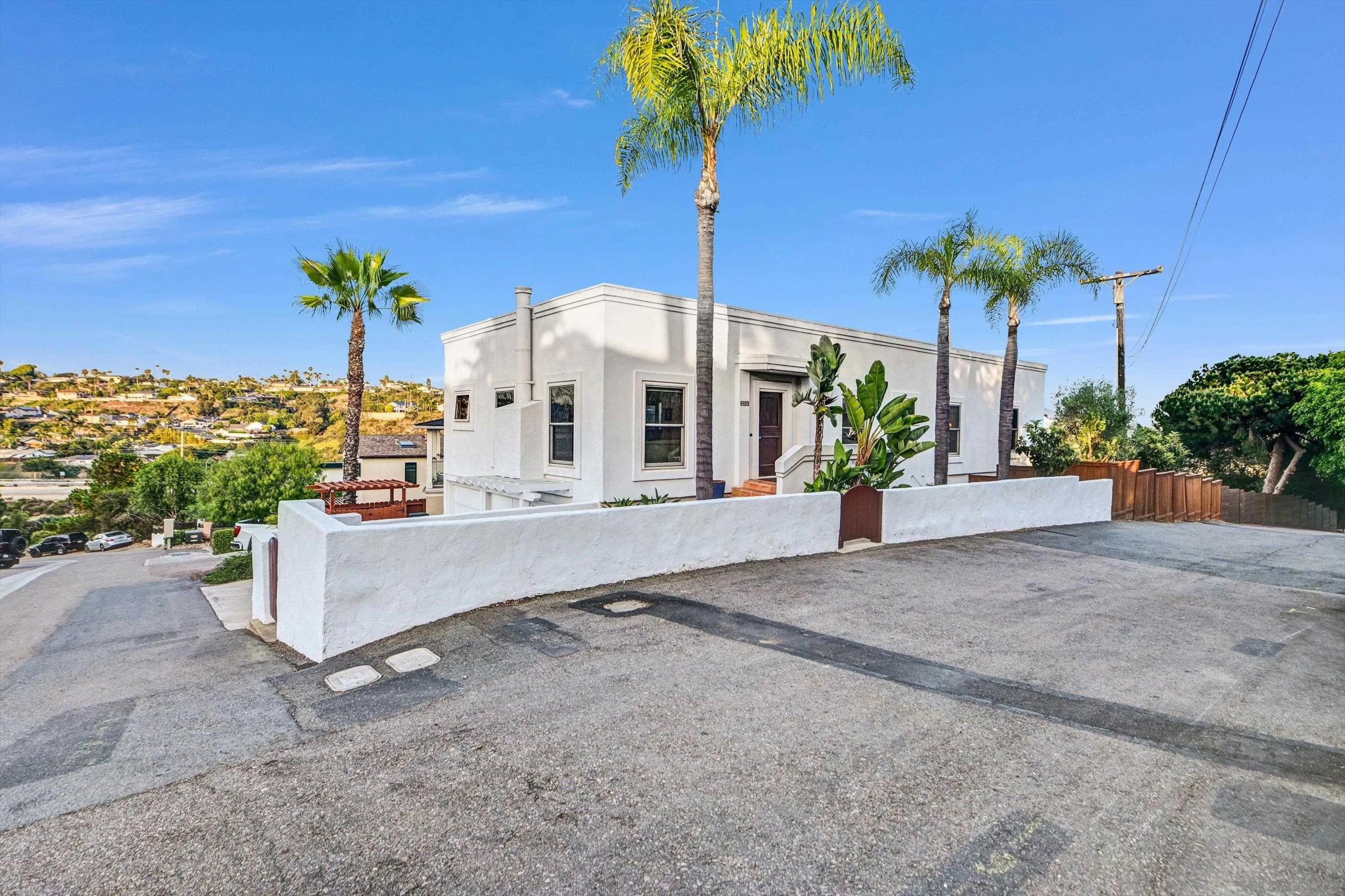 https://cdn.realtyfeed.com/cdn/127/260012538/3ab91faf5b90b917e7357efb74709bb0.webp