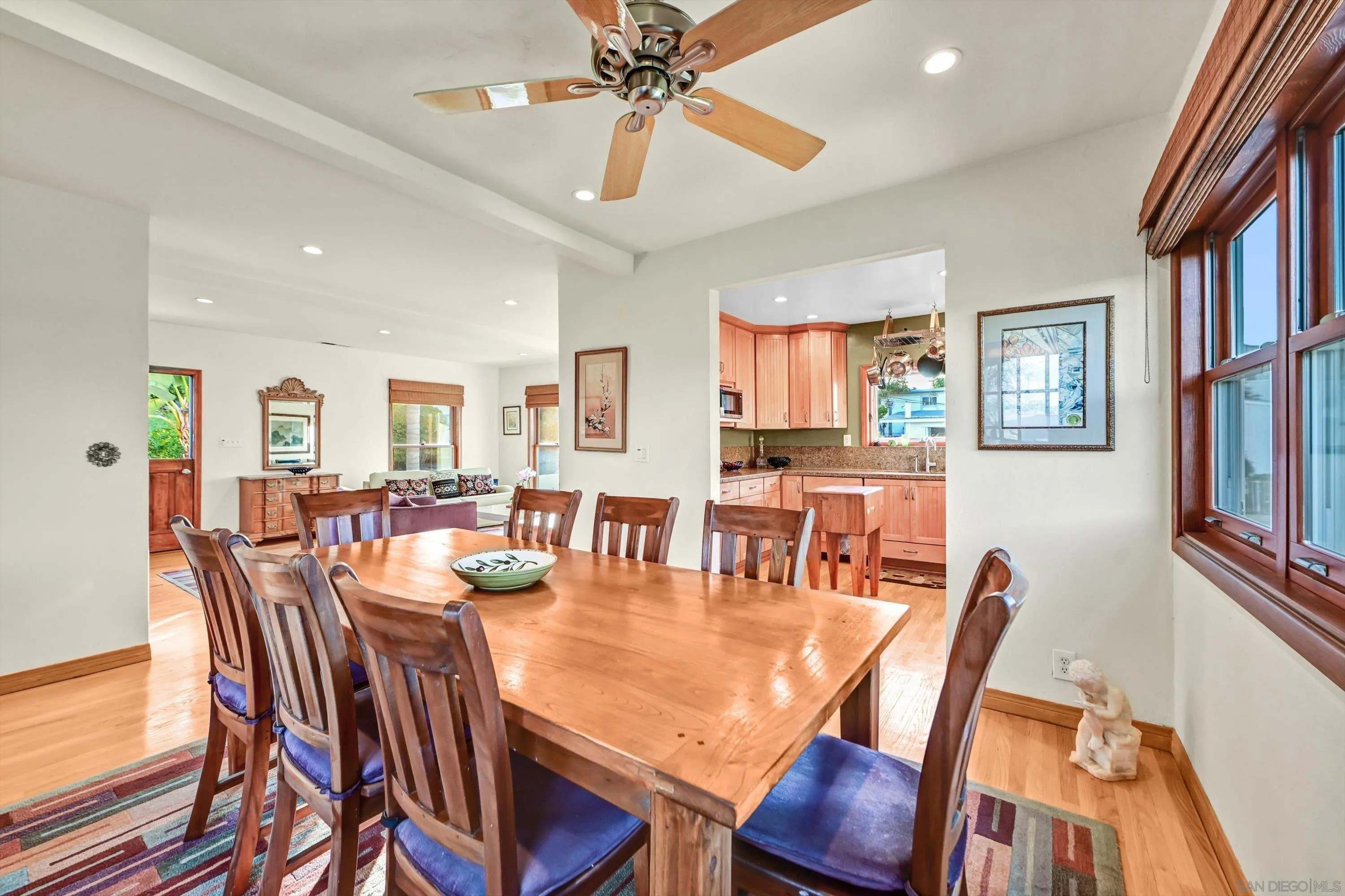 https://cdn.realtyfeed.com/cdn/127/260012538/c837865f55bd23ef2beddea78977ed96.webp