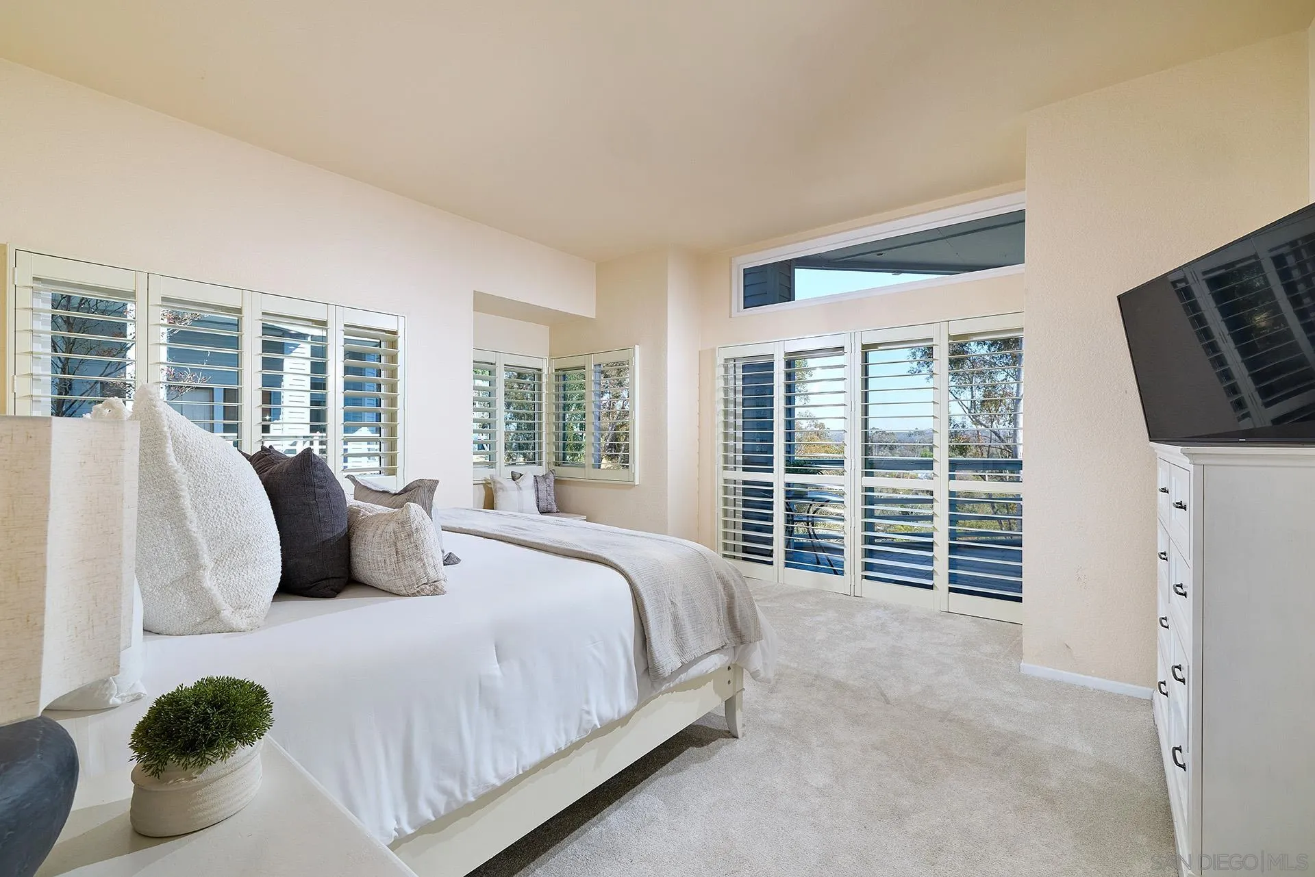 Photo #33: 260012539 Listing: Photo #33