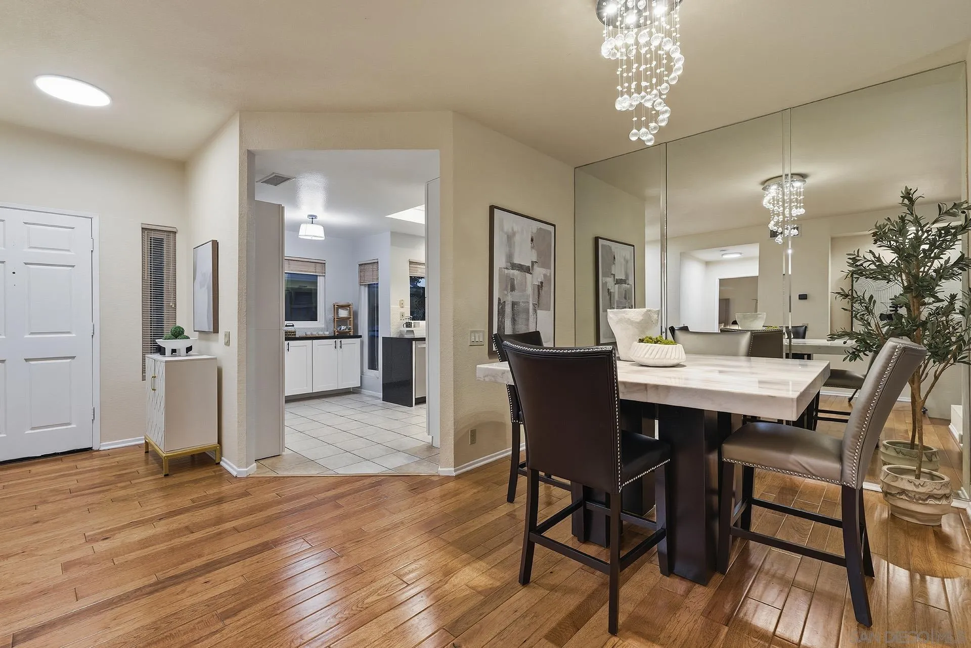 Photo #9: 260012539 Listing: Photo #9