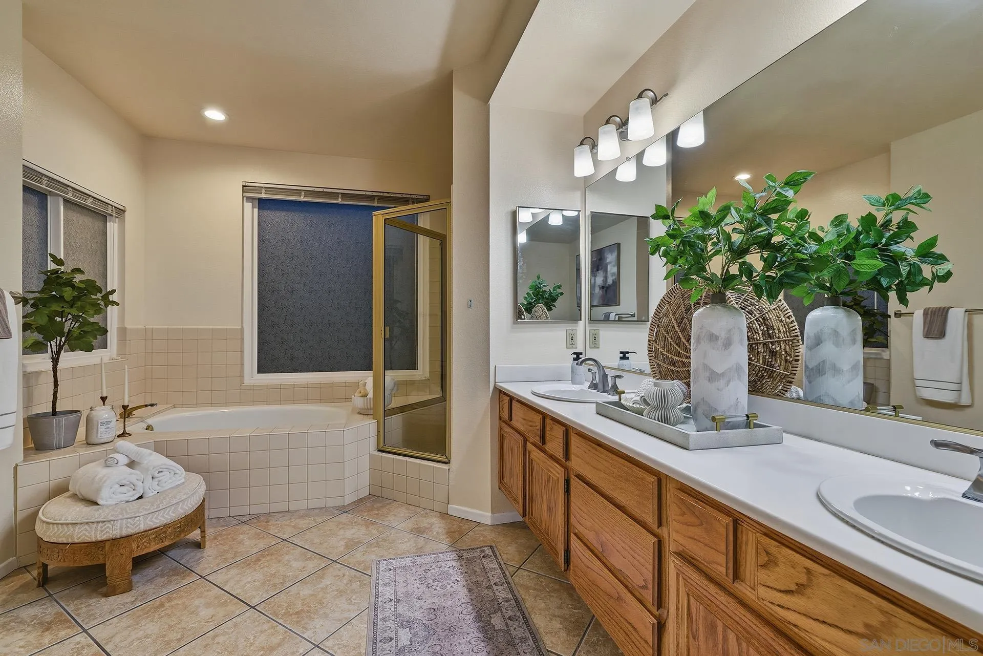 Photo #14: 260012539 Listing: Photo #14