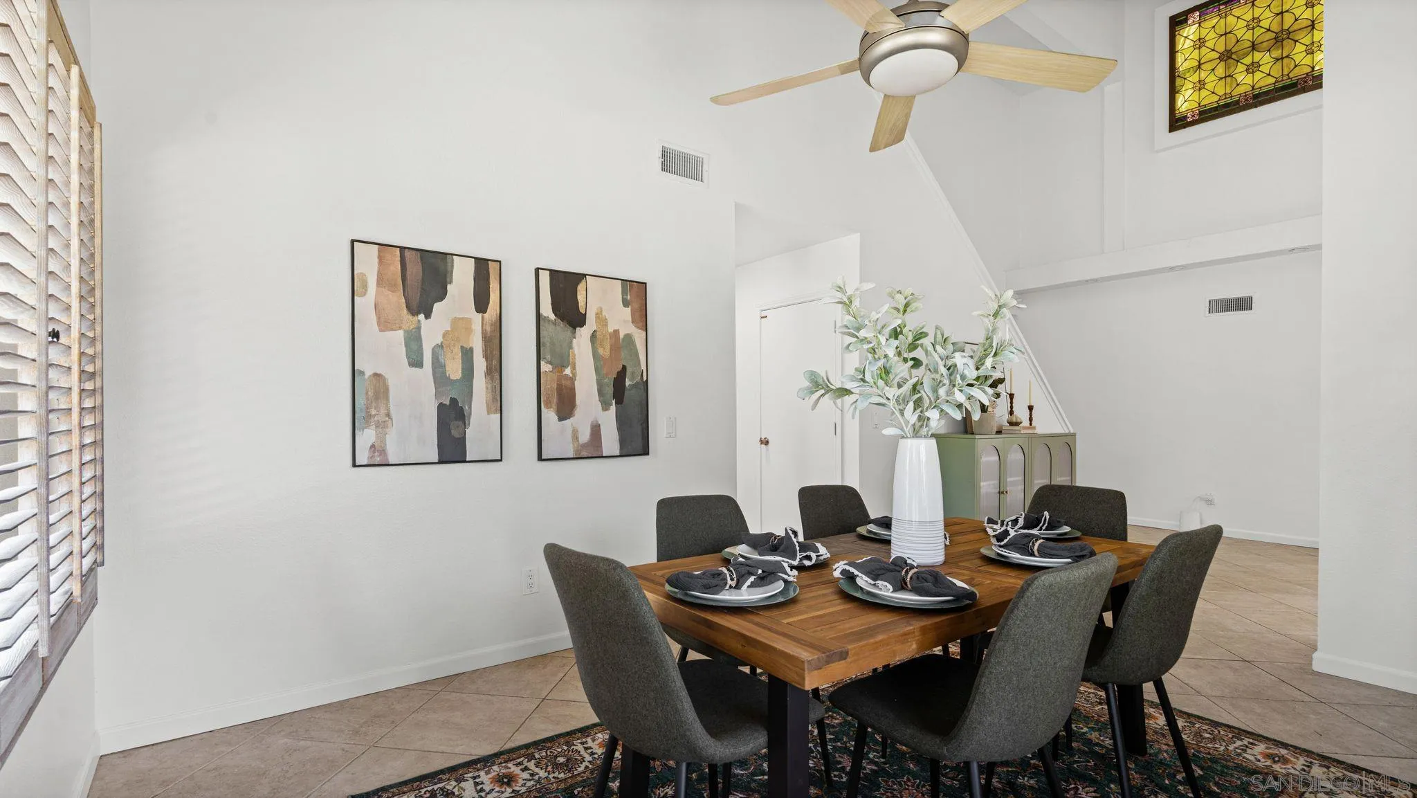 https://cdn.realtyfeed.com/cdn/127/260012543/1e60d6af83f3dbbf7fdff27fa9e32753.webp