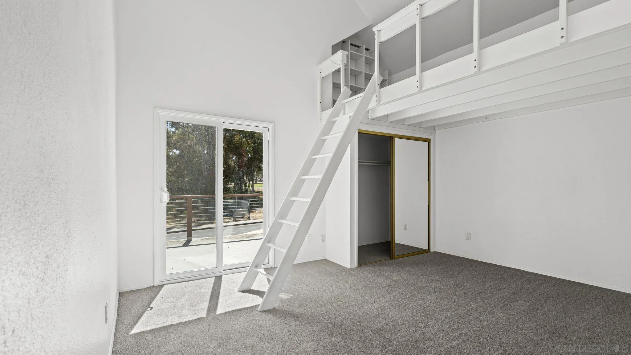https://cdn.realtyfeed.com/cdn/127/260012543/844c201cd9d30febba90f42bb8413310.webp