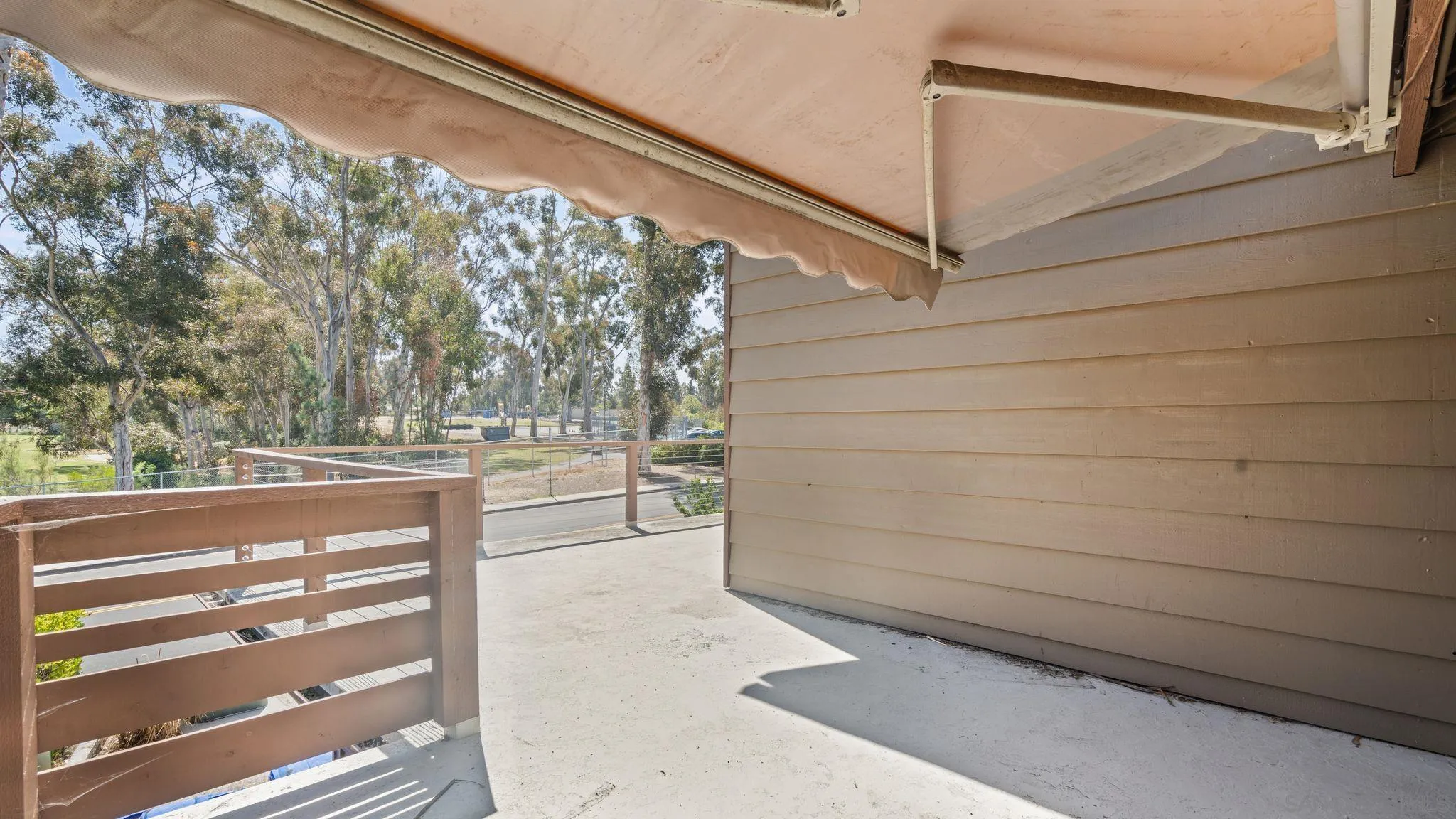 https://cdn.realtyfeed.com/cdn/127/260012543/8bbe622bec27ba331de232aeb08dbcb3.webp