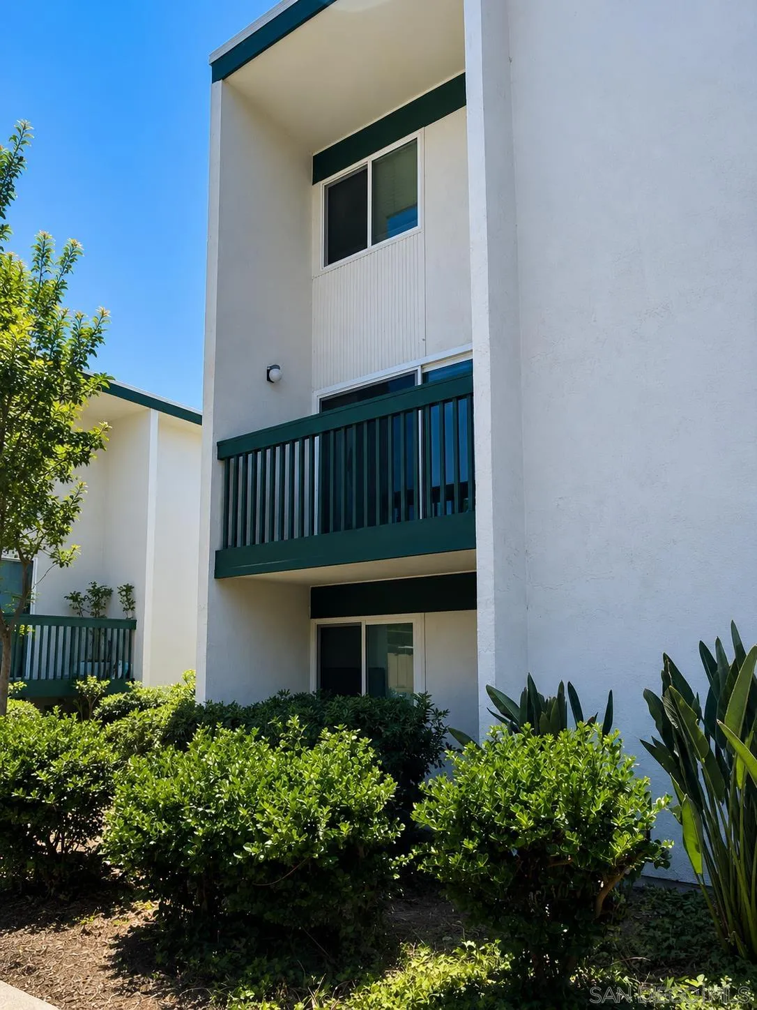https://cdn.realtyfeed.com/cdn/127/260012545/1f2cdc24786685a3d9ea86afb15e565d.webp