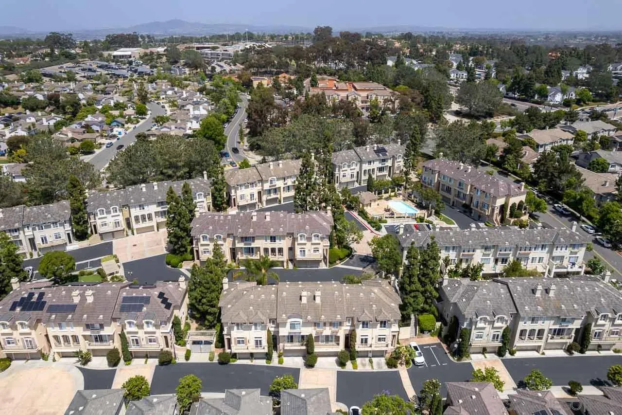 https://cdn.realtyfeed.com/cdn/127/260012547/b36a95bc076d97480973a2672e2865e0.webp
