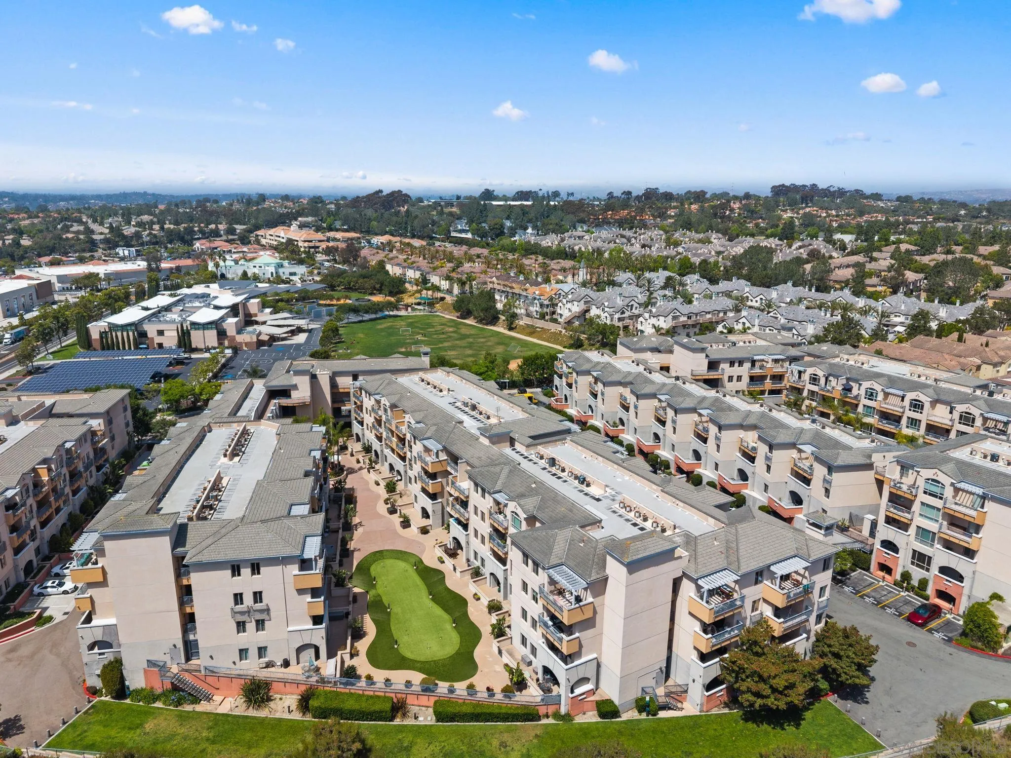 https://cdn.realtyfeed.com/cdn/127/260012549/c8943b71b8ba0c39c0e50b01595513ef.webp
