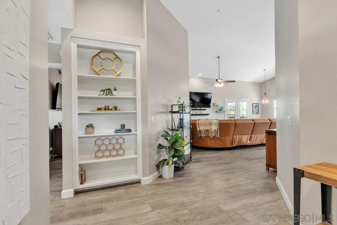 https://cdn.realtyfeed.com/cdn/127/260012550/068e55ecfa98a605fc24d66492867bd2.webp