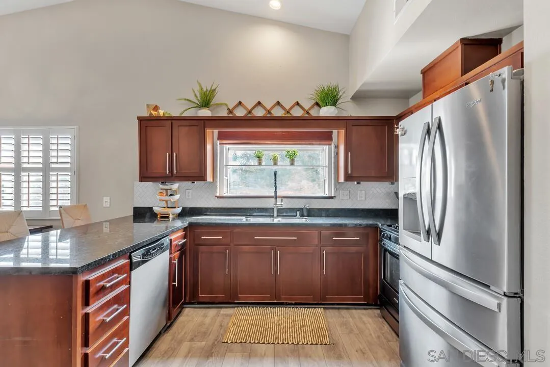 https://cdn.realtyfeed.com/cdn/127/260012550/1a2f55402c54a2b16e8d6a3f147d4de0.webp