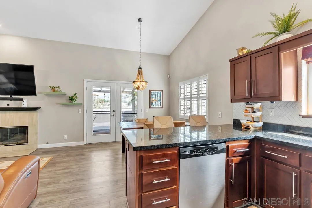 https://cdn.realtyfeed.com/cdn/127/260012550/8ba2bd232761ffd54142a7995481e616.webp