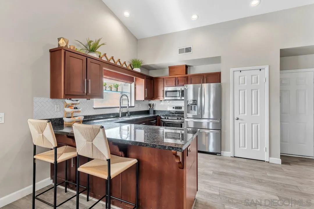 https://cdn.realtyfeed.com/cdn/127/260012550/8c84e68c14a82518ace8a7c2f5b1c3bf.webp