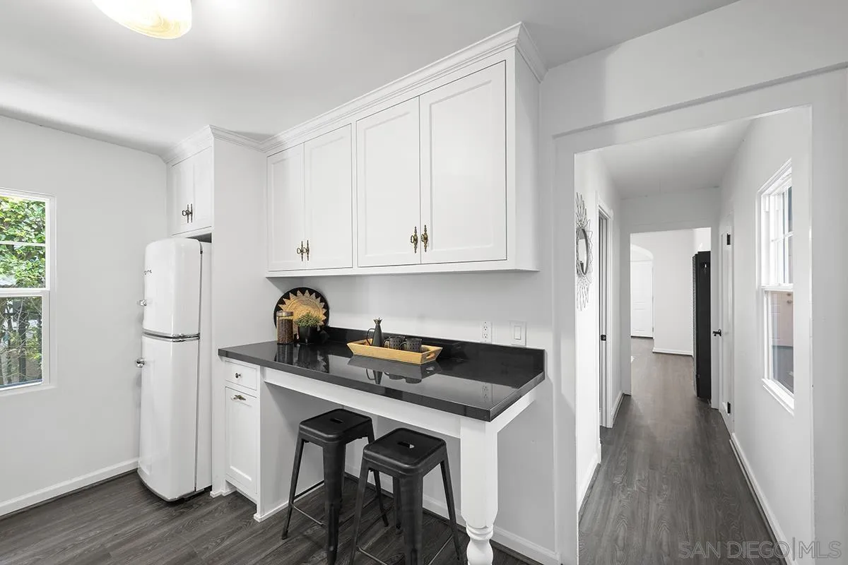 https://cdn.realtyfeed.com/cdn/127/260012553/548d06e806b6a05300a4eaae8692e0c1.webp