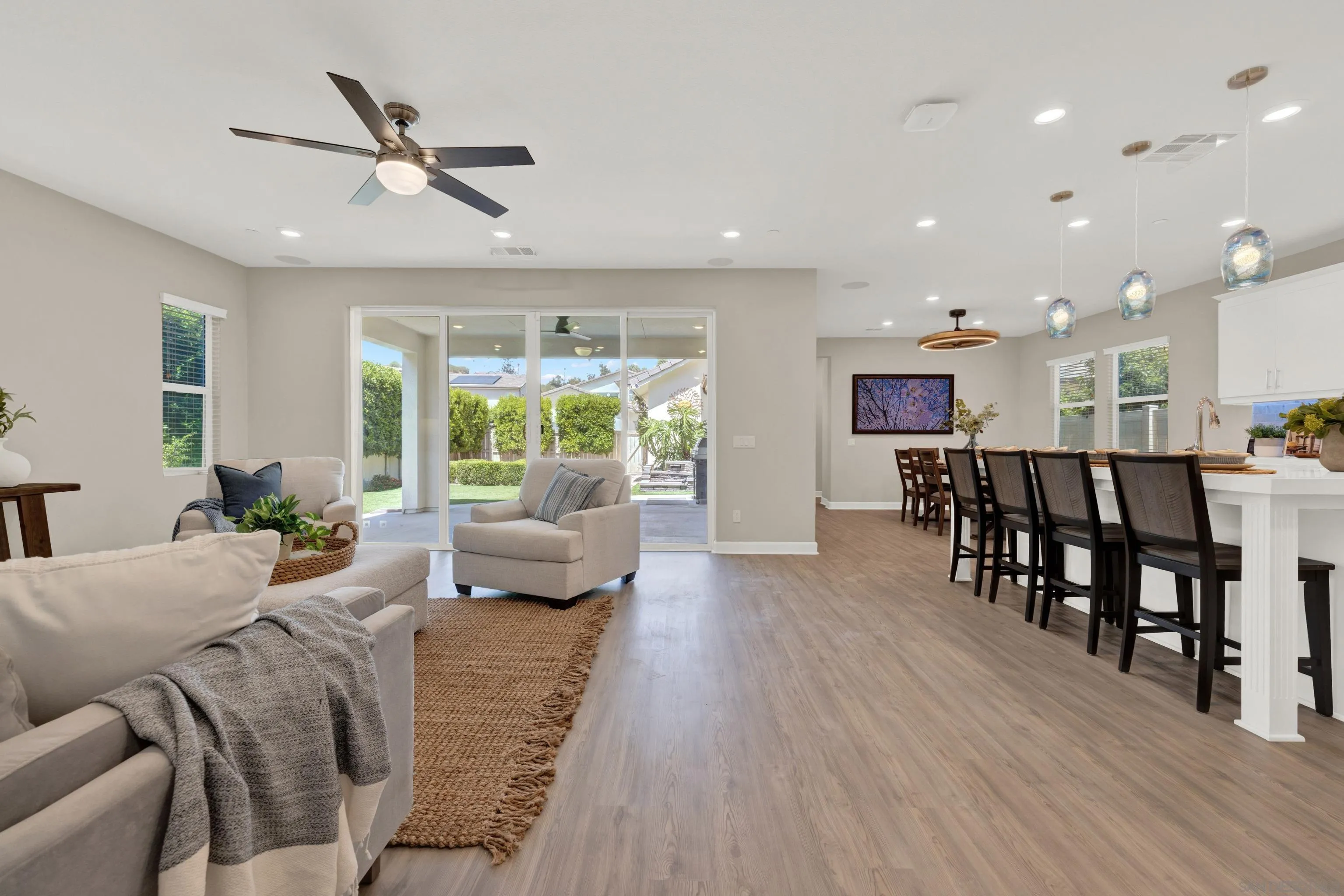https://cdn.realtyfeed.com/cdn/127/260012554/0dc7bfb8f7cd2c1febff248b8961aaae.webp