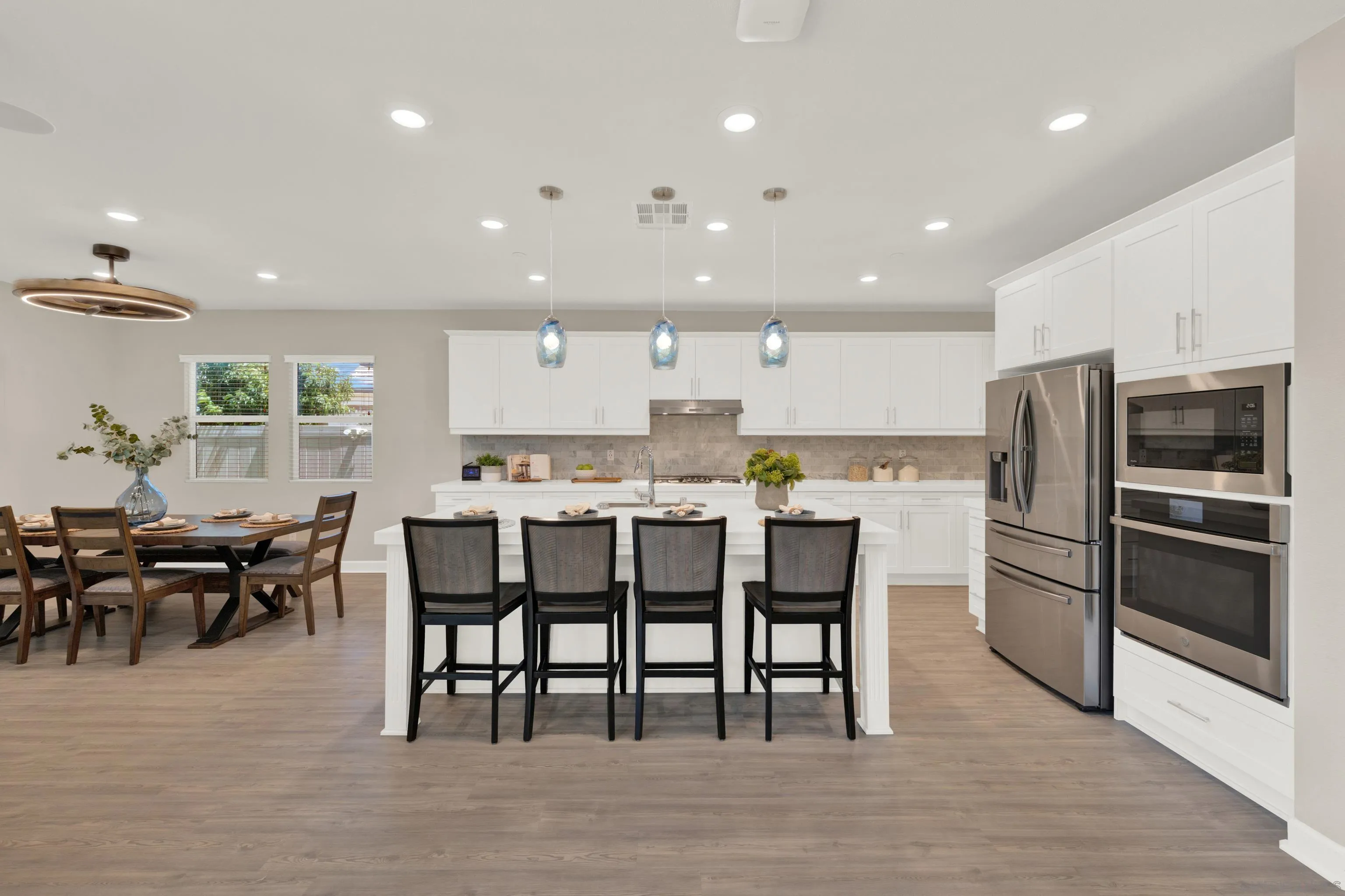 https://cdn.realtyfeed.com/cdn/127/260012554/17fc72b44603e8c984594fab5559a033.webp