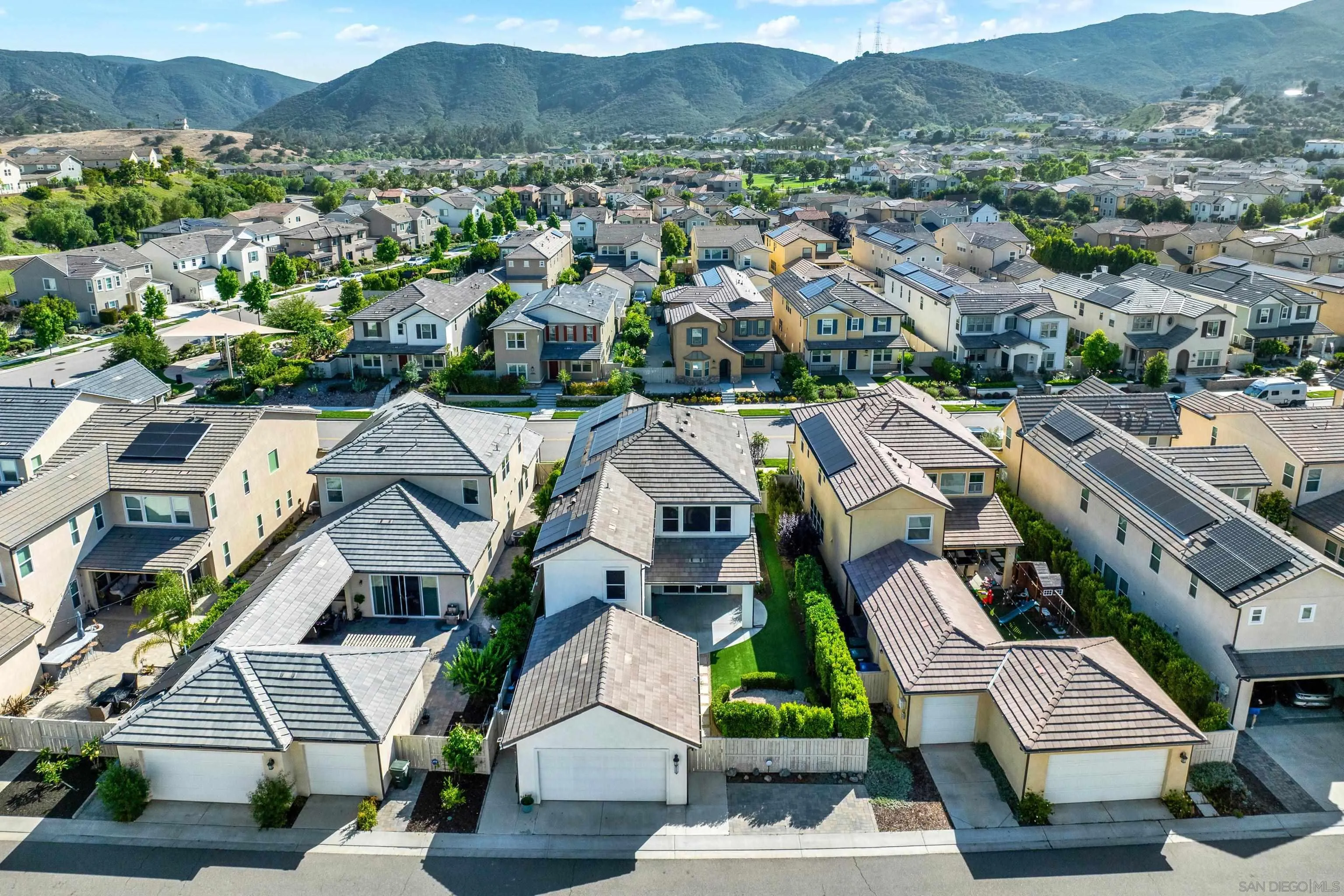 https://cdn.realtyfeed.com/cdn/127/260012554/1e7030985c11220a71ec021ca4739089.webp