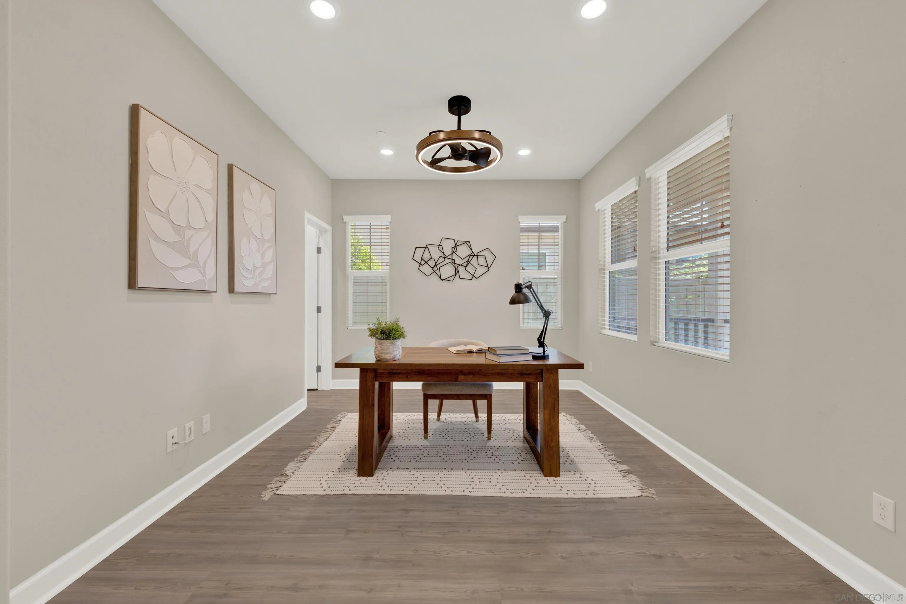 https://cdn.realtyfeed.com/cdn/127/260012554/8b9ccb506263343d42658e394228a684.webp
