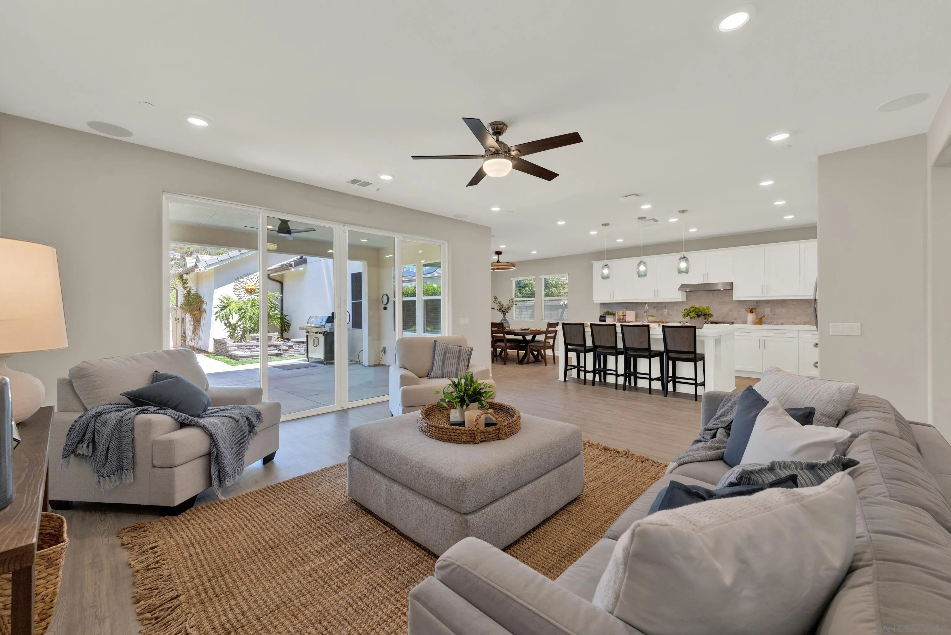 https://cdn.realtyfeed.com/cdn/127/260012554/b607207f9b5079e4a81e336a0e8d807d.webp